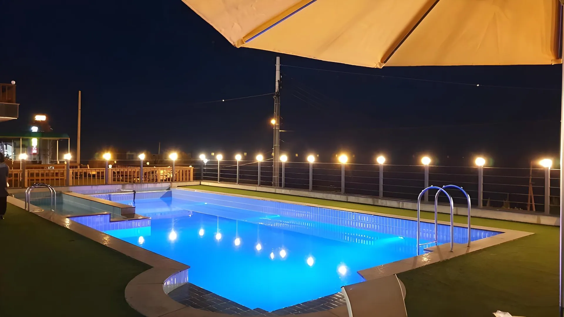 영덕 영 펜션 2성급 게스트하우스 수영장