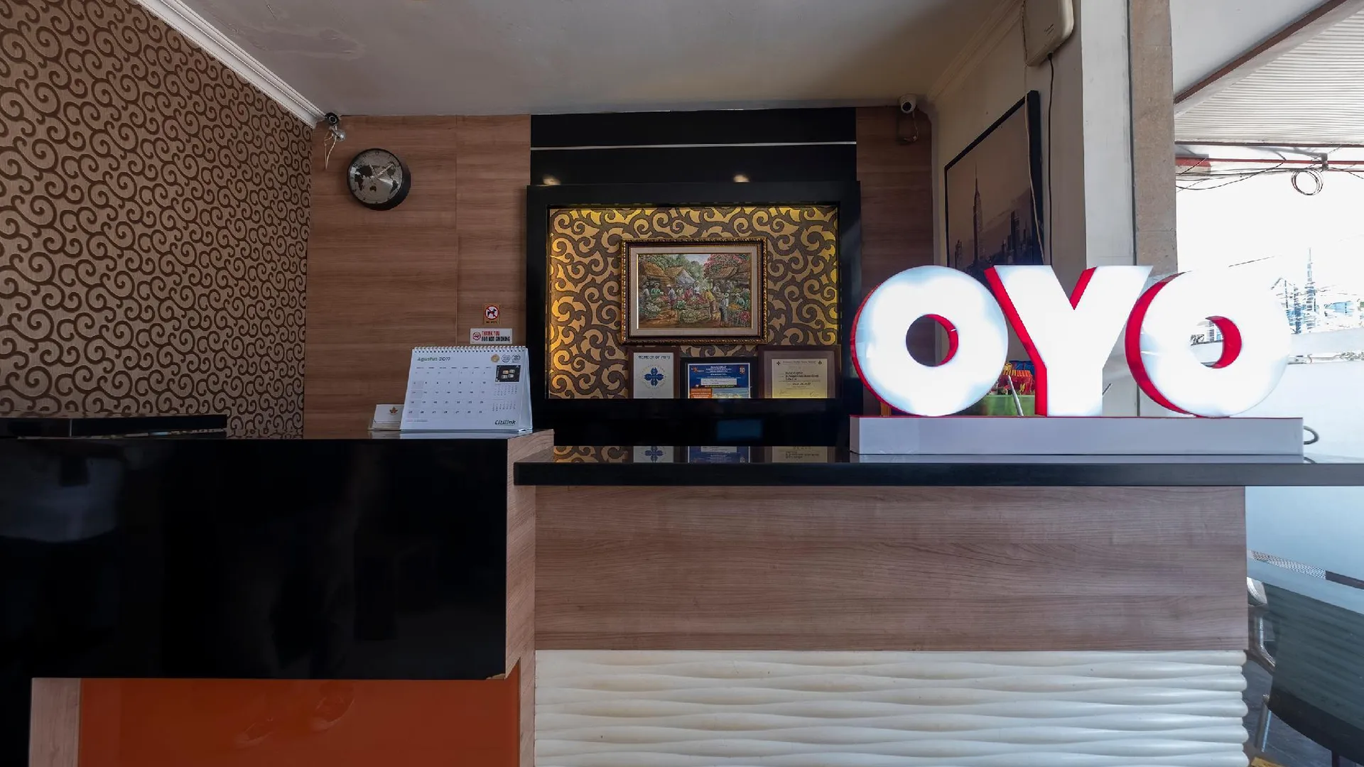 마카사르 오요 1560 캐피탈 호텔 2성급 호텔 객실