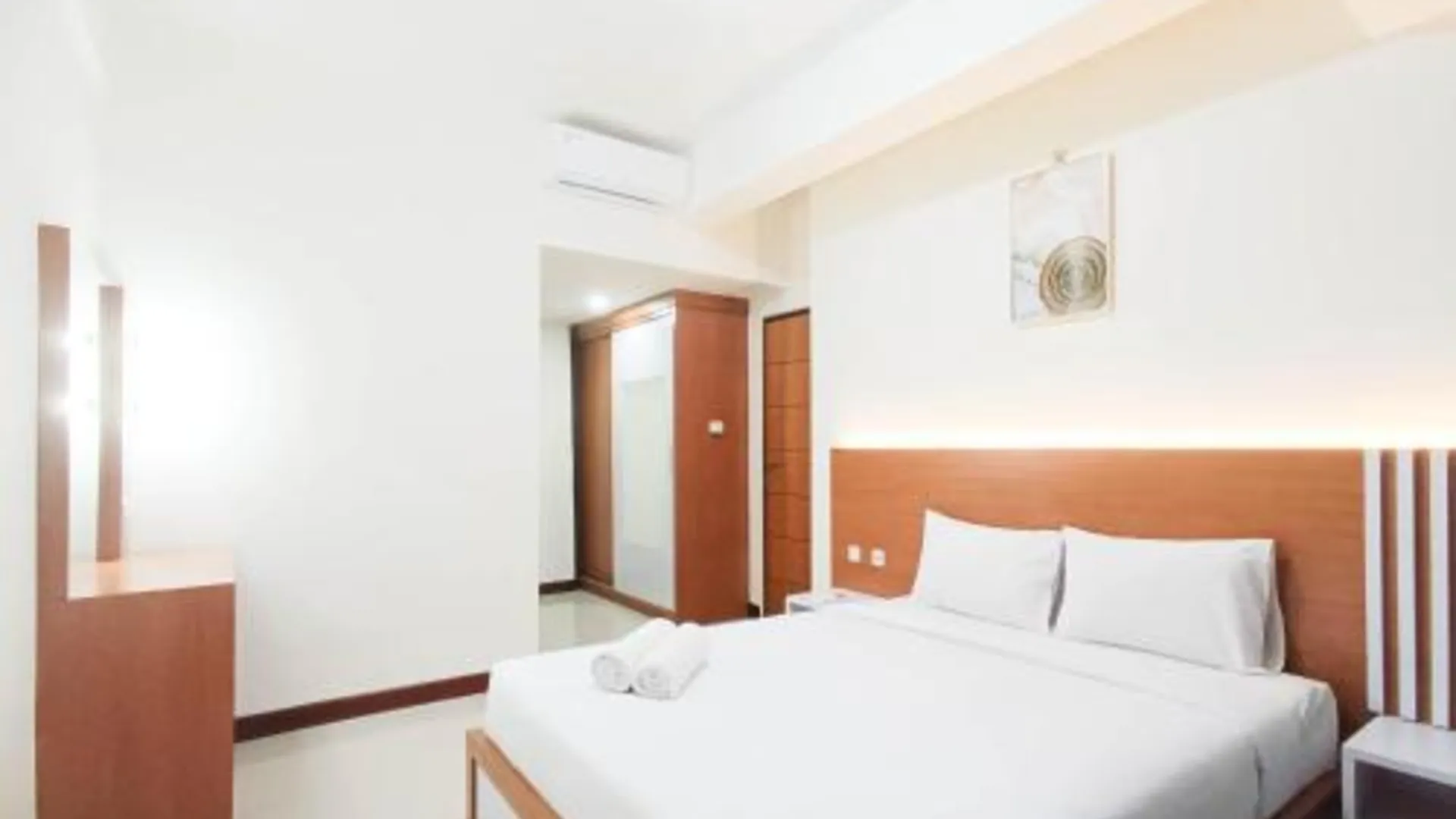 마카사르 SpaciousComfort 3BR Vida View Makassar By Travelio 4성급 게스트하우스 스위트룸