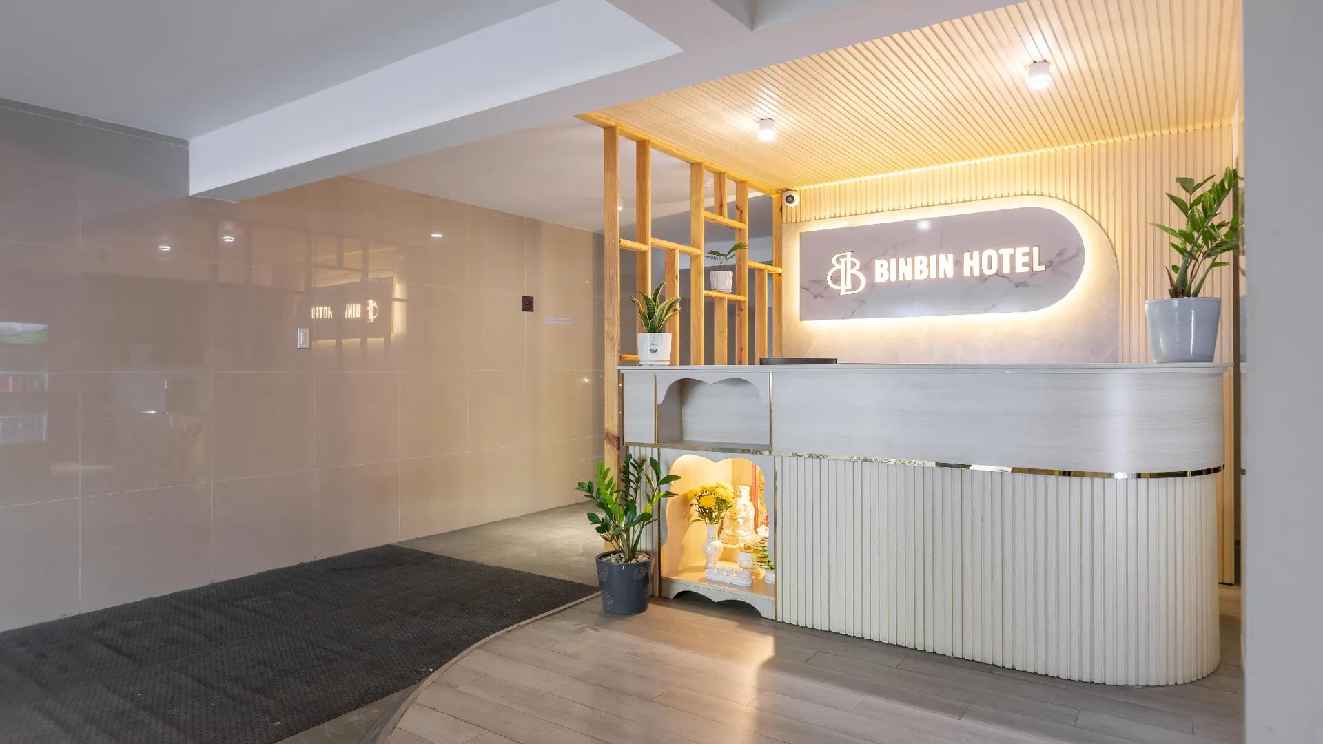 호치민 빈빈 호텔 14 - Vstar 스쿨 D7 근처 2성급 호텔 로비