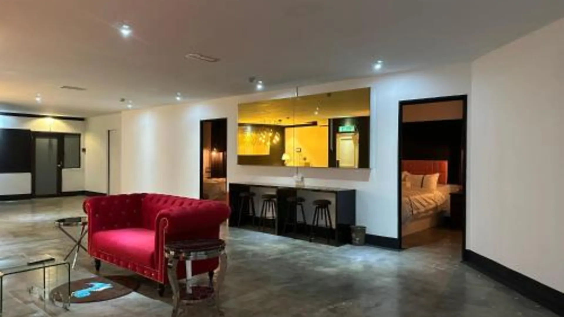 라하트 CJ 하우스 스테이션 18 - 이포 호텔 외관