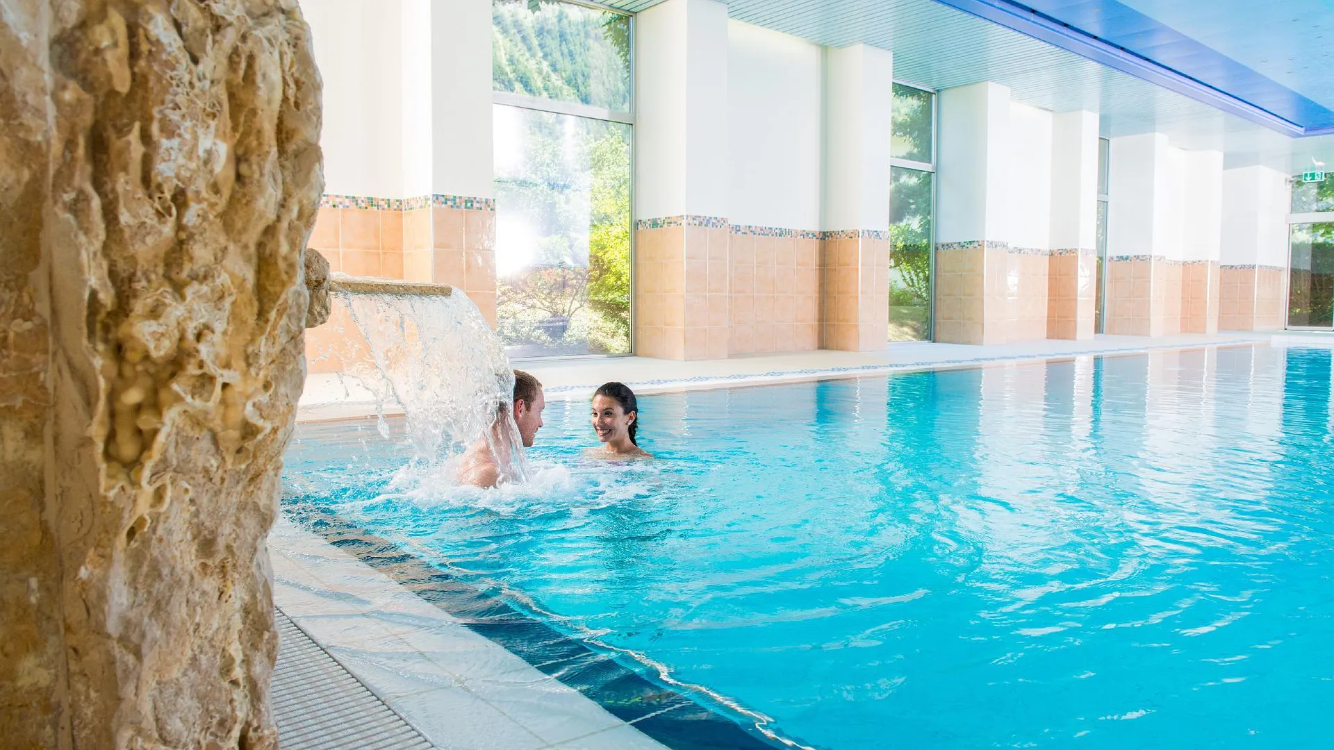 모렐 베이드호텔 살리나 마리스 웰니스 앤 빈티지 4성급 호텔 수영장