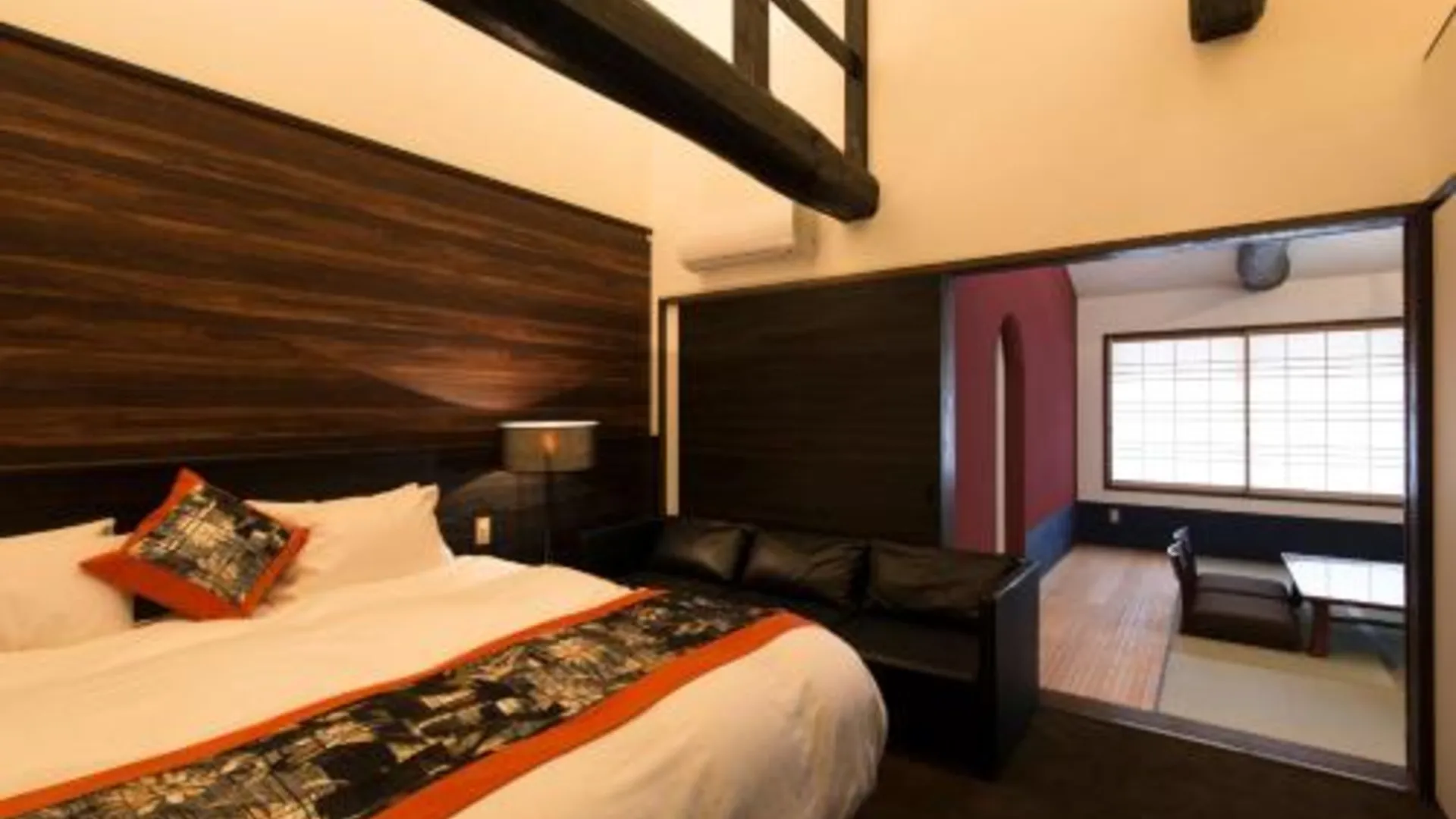 교토 카미시치켄 오쿠 3성급 호텔 스위트룸