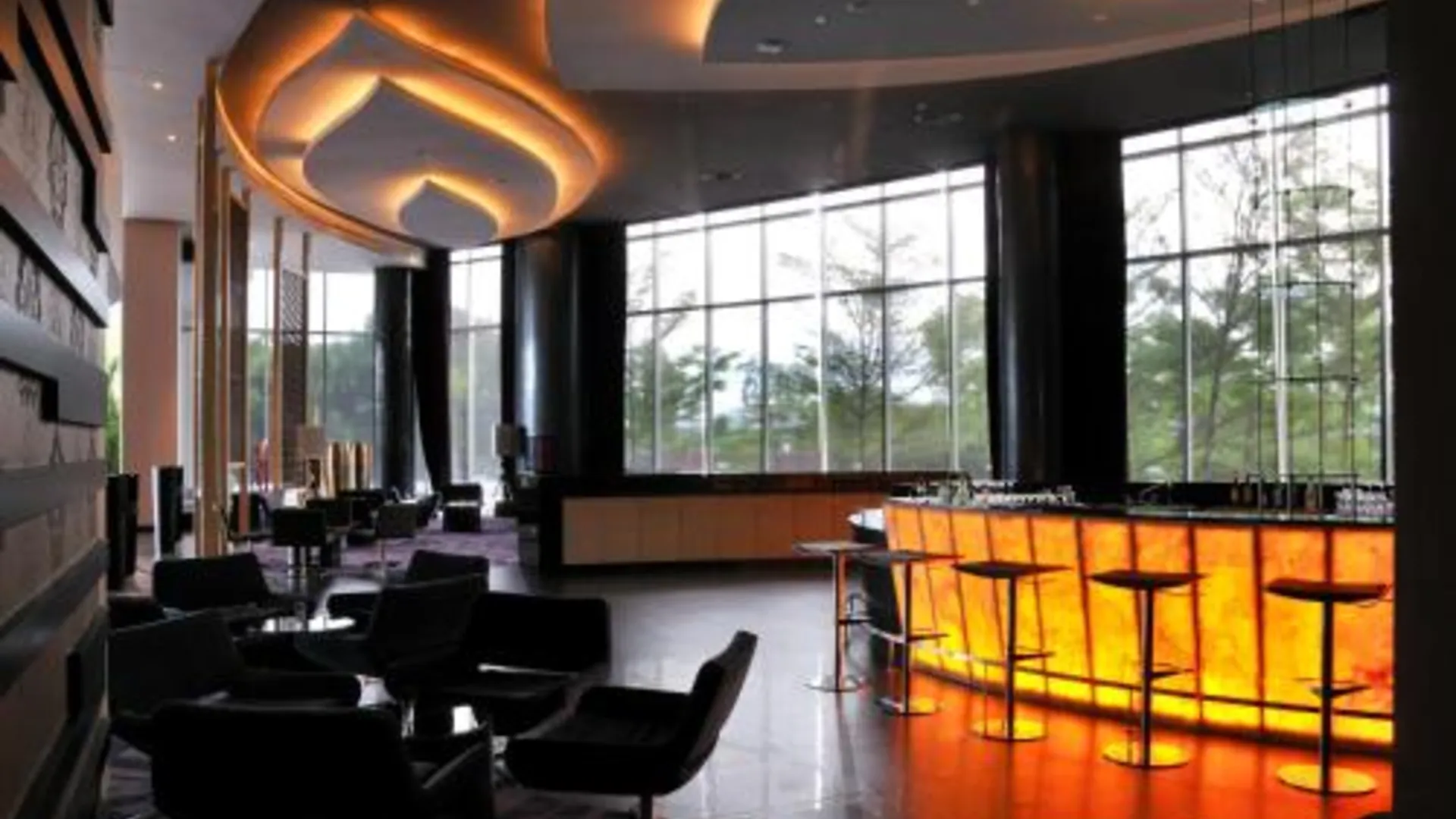 방콕 아마란스 수완나품 호텔 - 무료 수완나품 에어포트 셔틀 5성급 호텔 객실