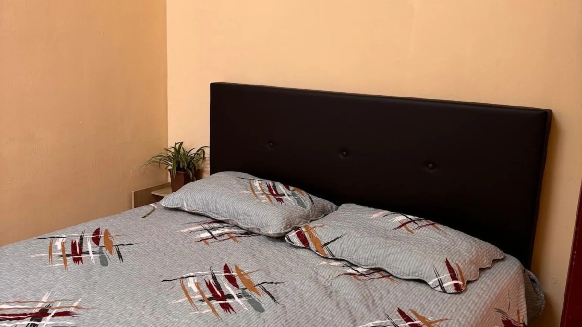 숭가이 페타니 숭아이 페타니 센트럴 의 프라이빗 하우스 (m², 침실 3개, 프라이빗 욕실 2개) 4성급 게스트하우스 스위트룸