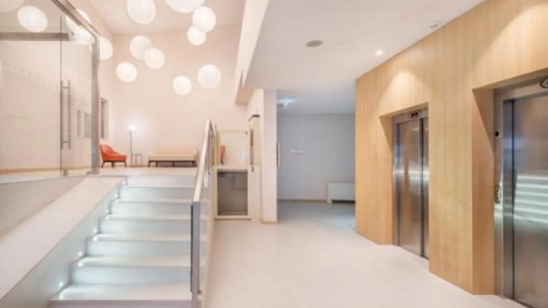 에보라 무브 호텔 에보라 2성급 호텔 수영장