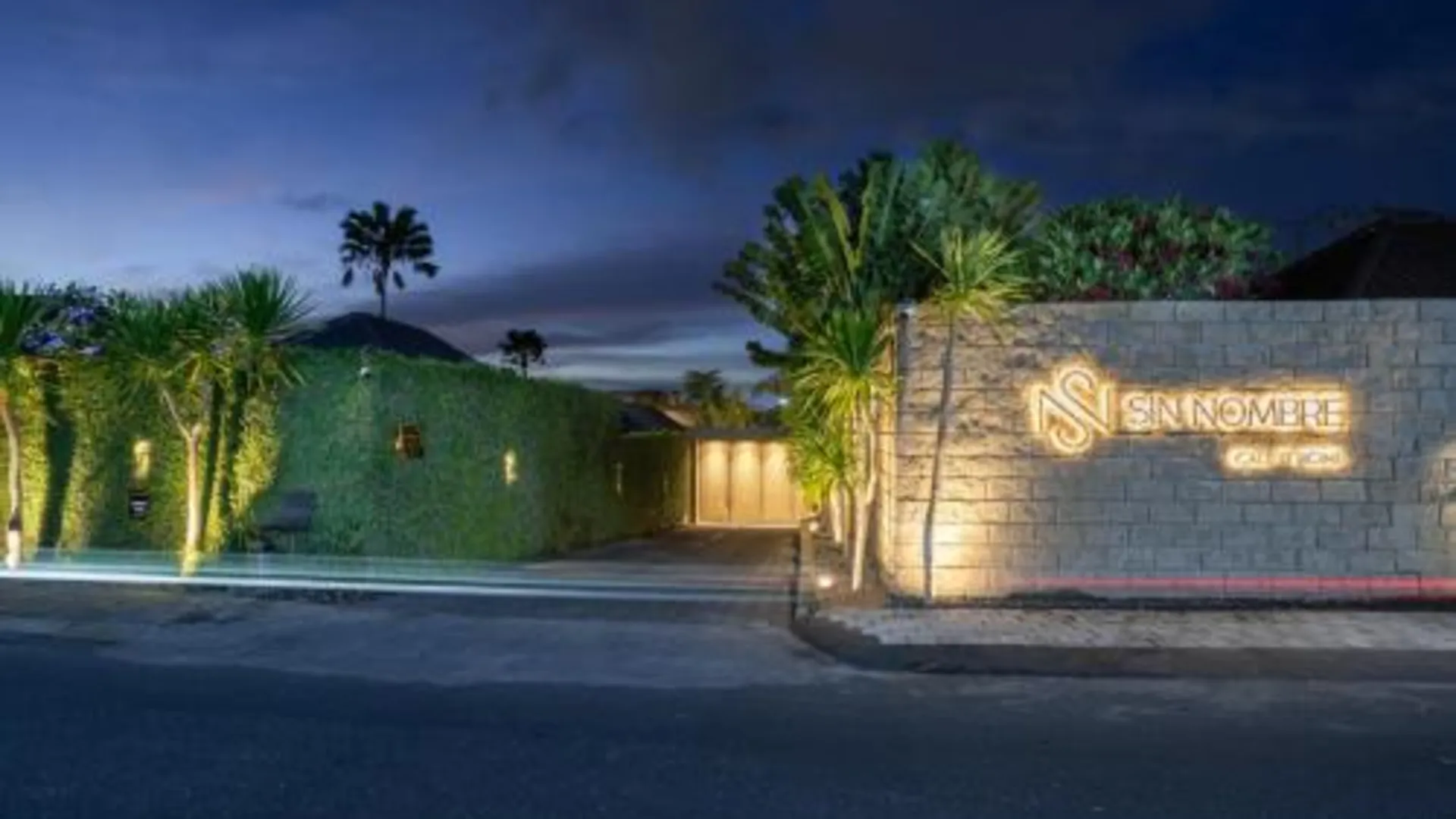 발리 신 놈브레 발리 4성급 호텔 객실