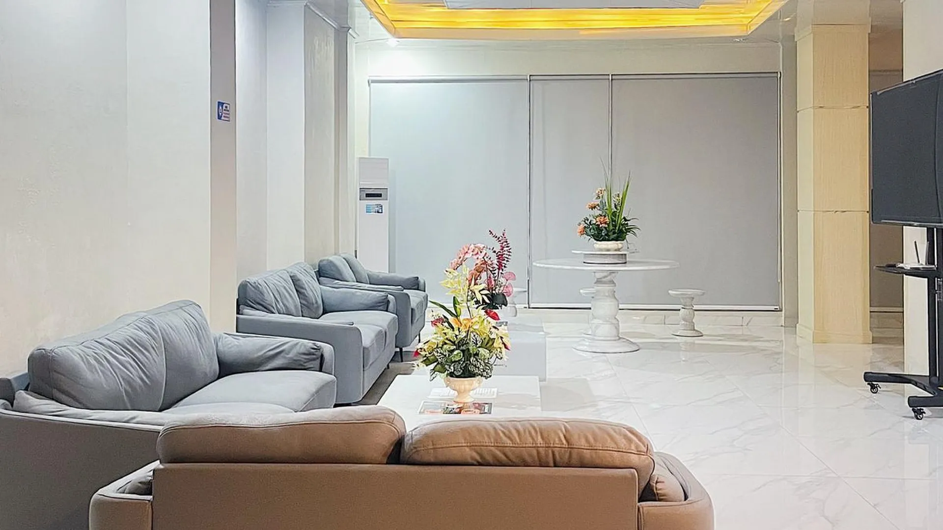 마카사르 Urbanview Hotel Wollangi Syariah Panakkukang Makassar 3성급 호텔 로비