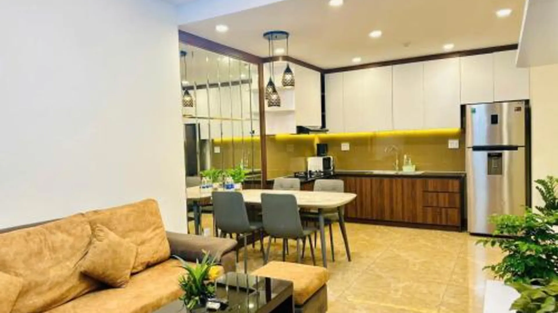 호치민 유어홈즈 선라이즈시티뷰 군 7 4성급 게스트하우스 로비