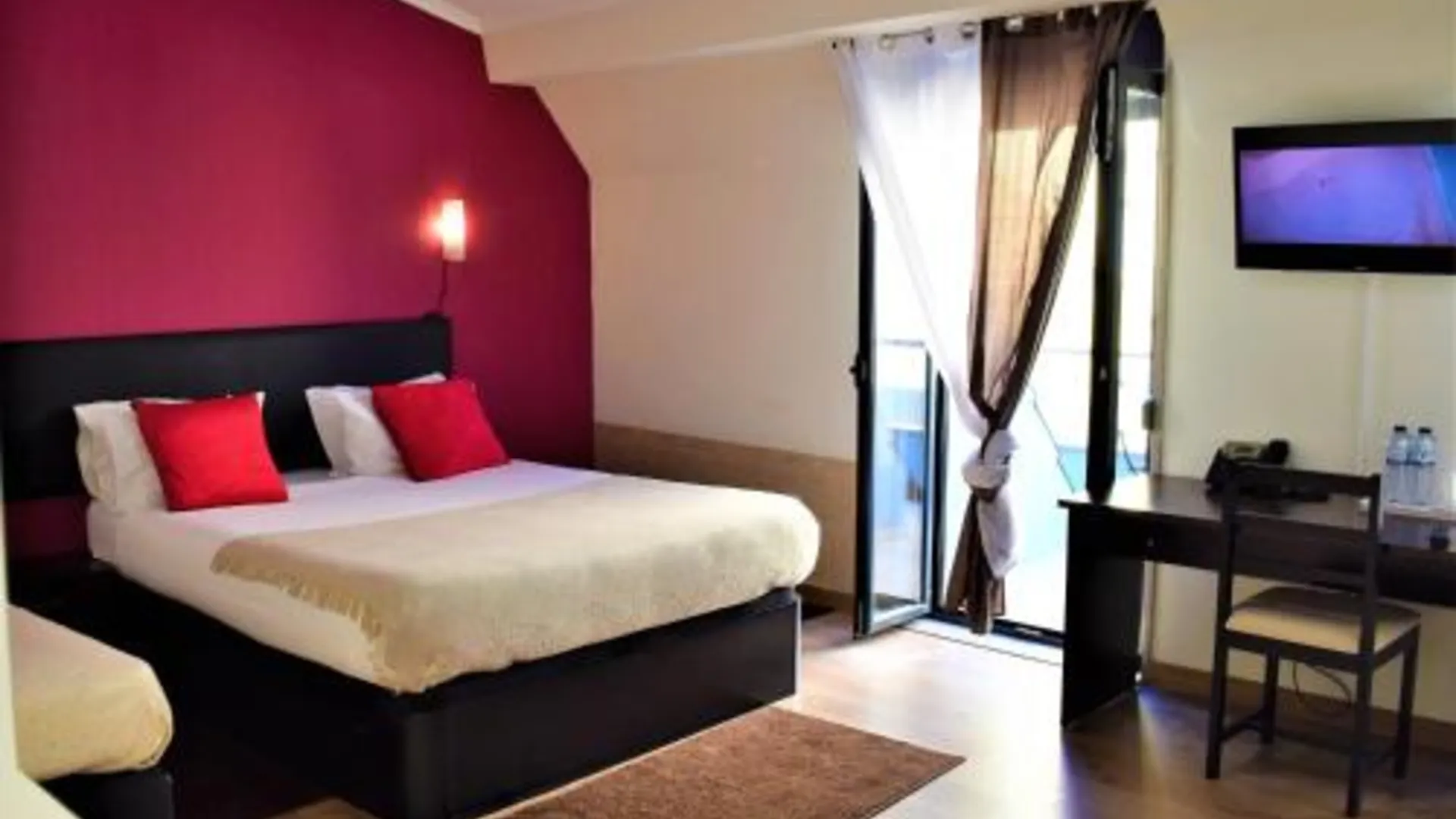 리스본 우니베르소 로만티코 3성급 호텔 전망