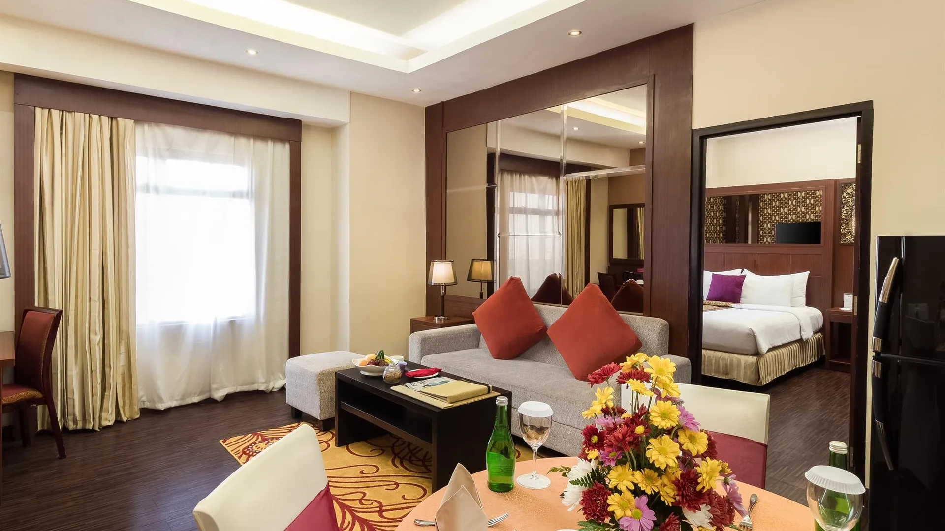 마카사르 베스트웨스턴 플러스 마카사 비치 4성급 호텔 스위트룸