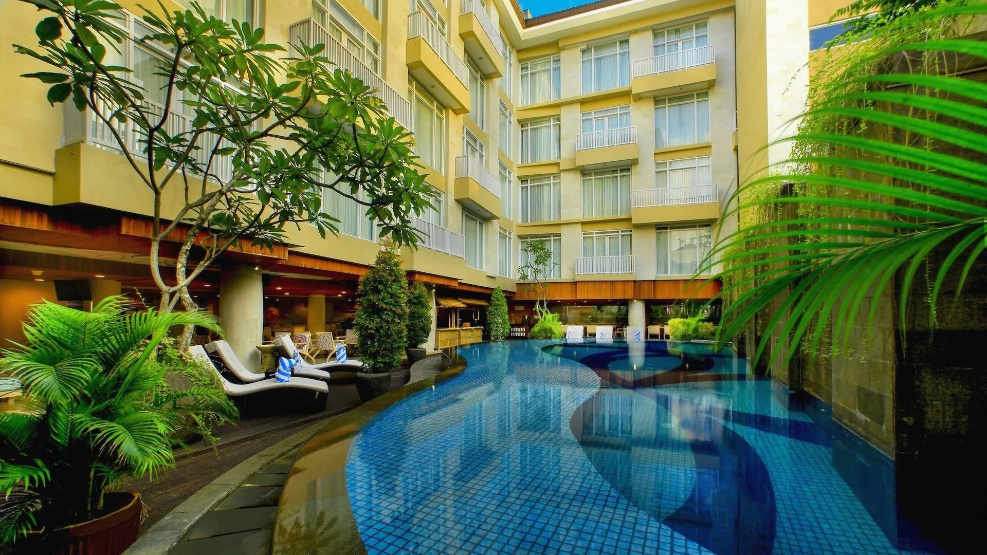 발리 베드록 호텔 쿠타 발리 4성급 호텔 로비