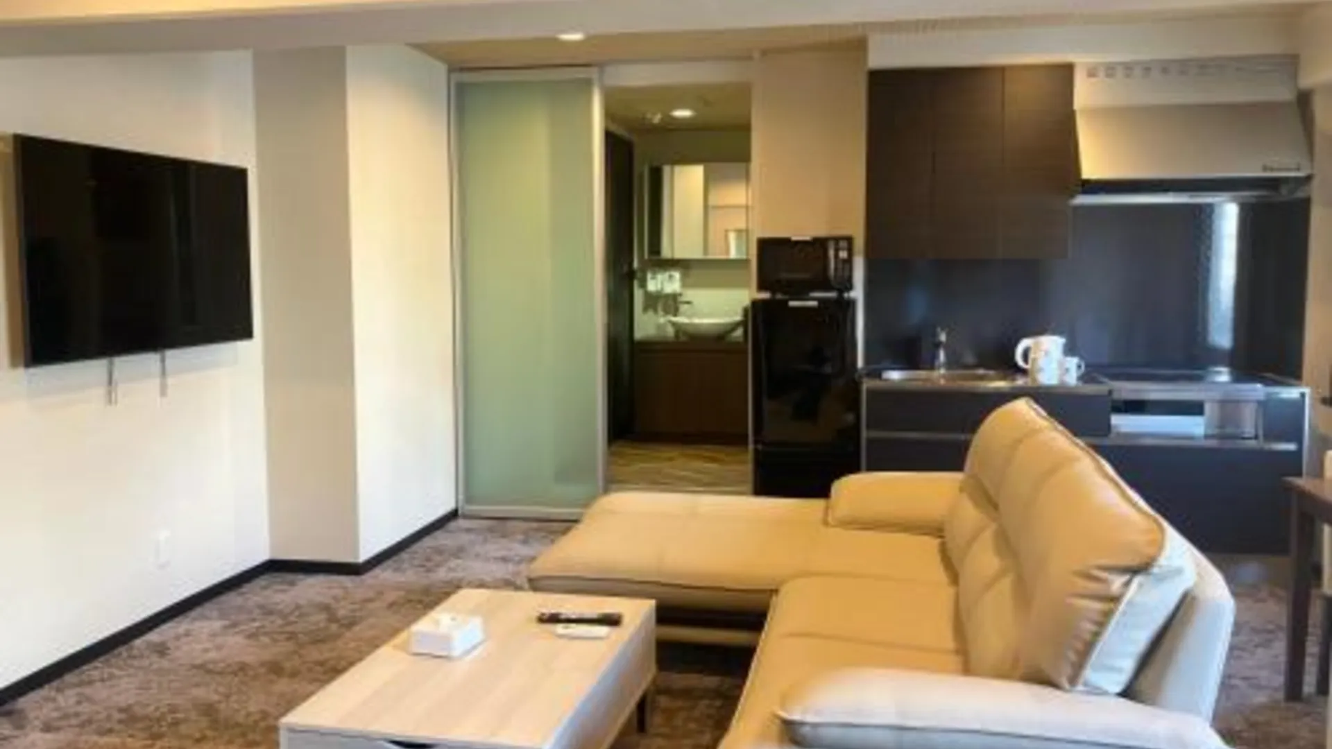 오키나와 본섬 호텔 라이브맥스 버짓 나하 2성급 호텔 스위트룸