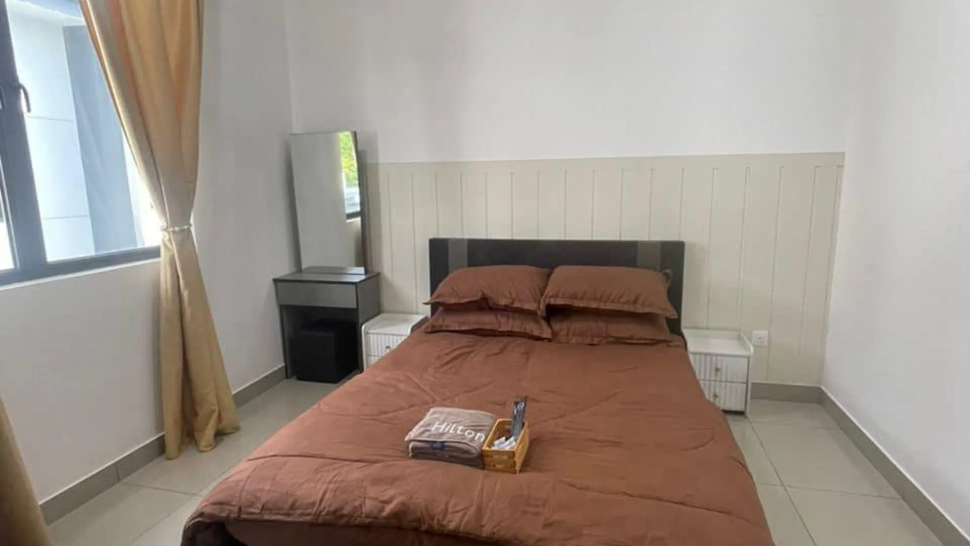 데사루 반다르 페나와르의 프라이빗 하우스 (2450m², 침실 4개, 프라이빗 욕실 3개) 4성급 게스트하우스 스위트룸