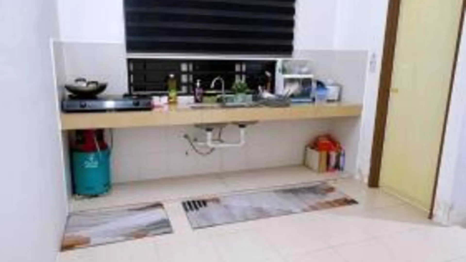 세리 만중 세리 만중의 아파트먼트 (992m², 침실 3개, 프라이빗 욕실 2개) 3성급 게스트하우스 레스토랑