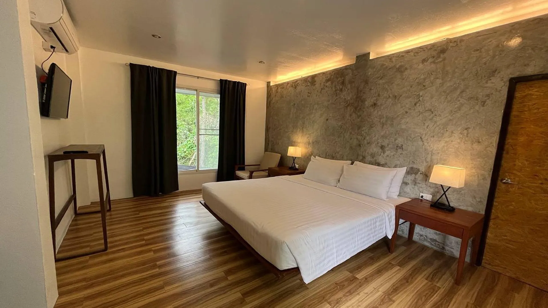 치앙라이 탄야 반 본 도이 4성급 호텔 스위트룸