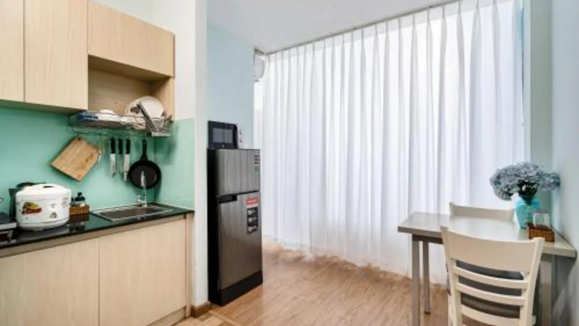 호치민 위 홈 응우옌 짜이 3성급 호텔 레스토랑