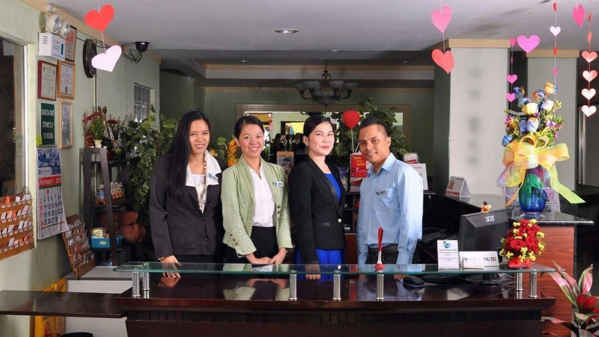 세부 퍼시픽 펜시오네 3성급 호텔 외관