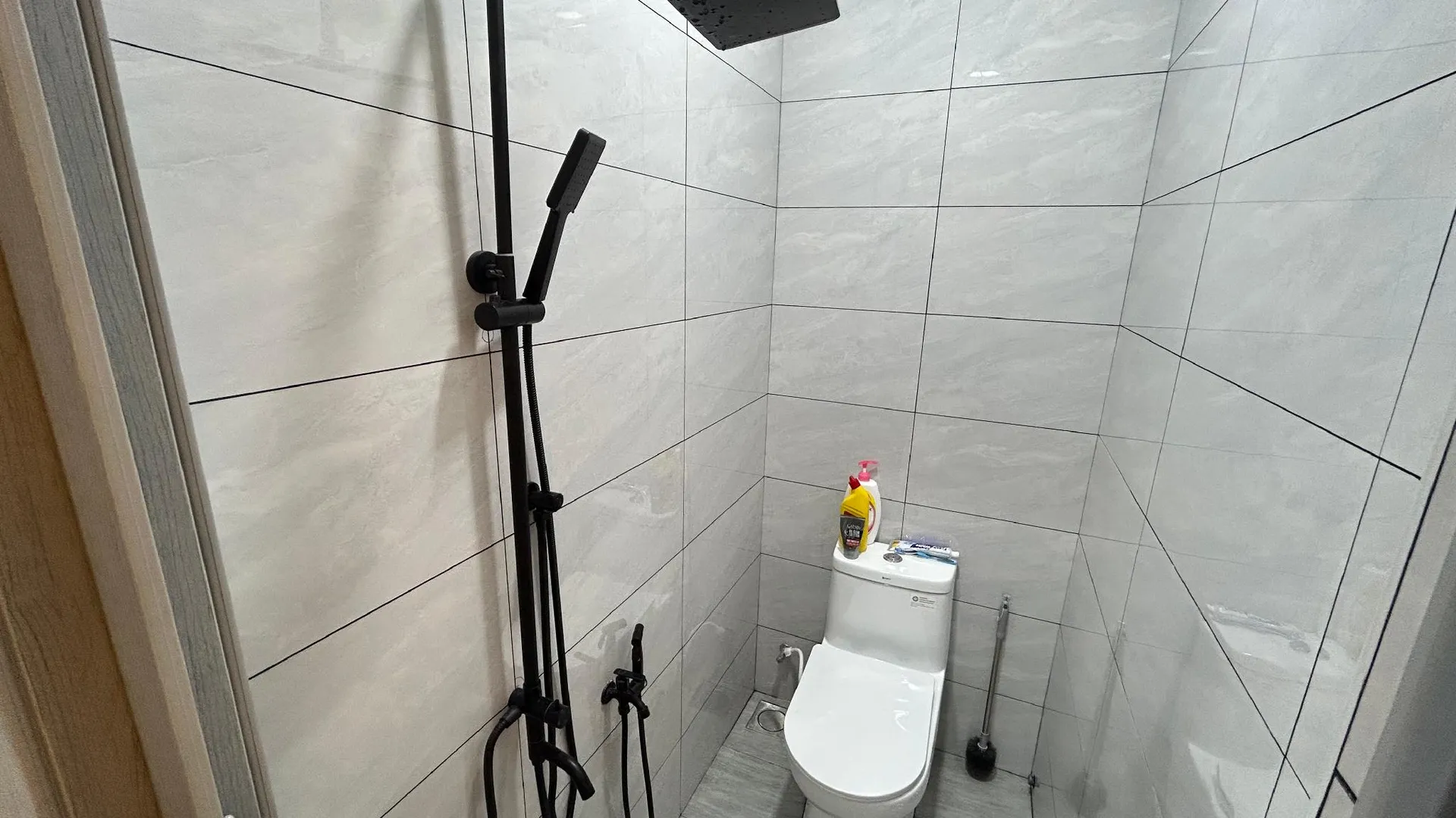 코타 팅기 코타 팅기 타운의 프라이빗 하우스 (m², 침실 3개, 프라이빗 욕실 2개) 1성급 싱글룸 스위트룸