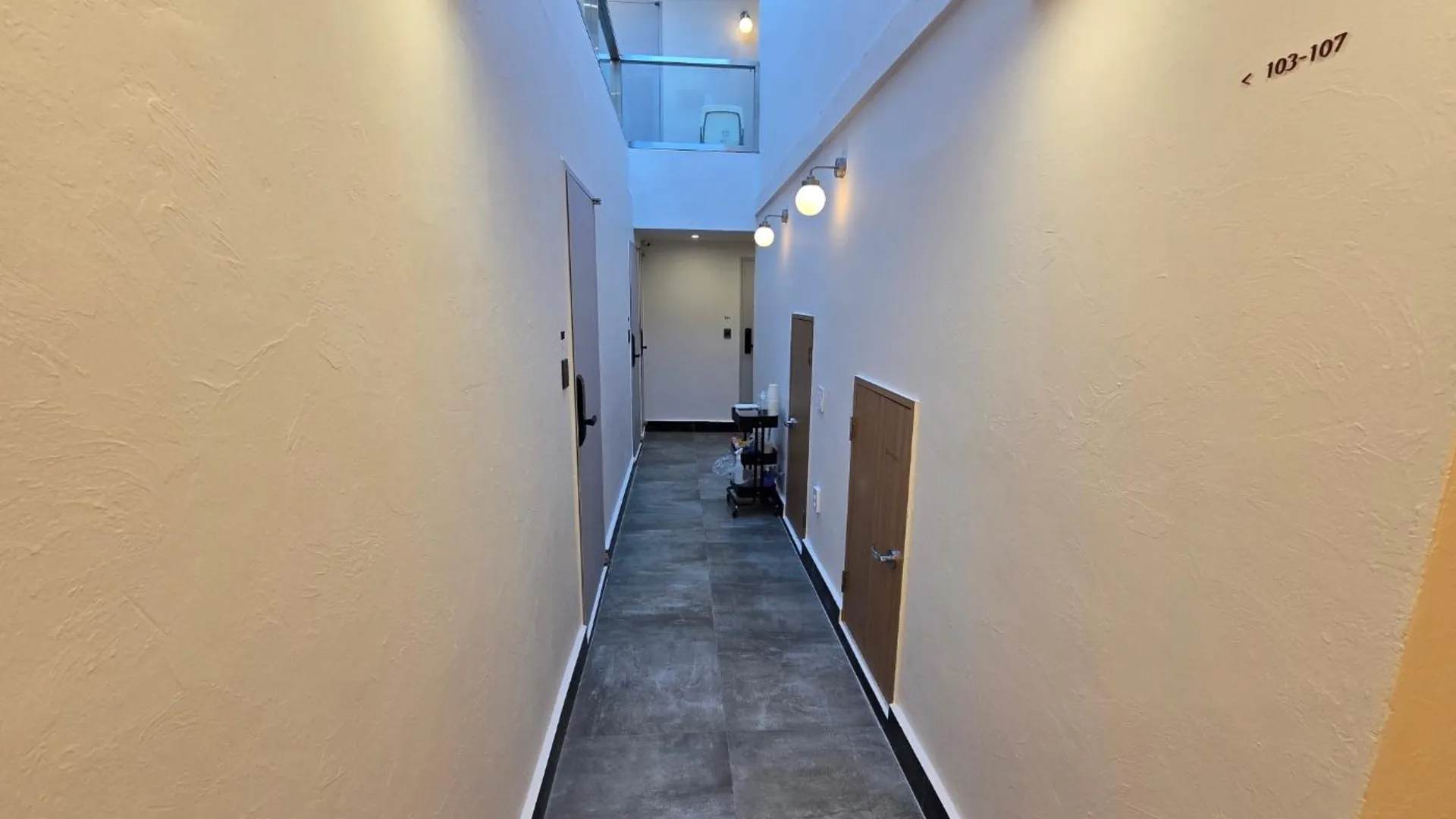 서울 어바웃스테이 동대문 2성급 호텔 객실