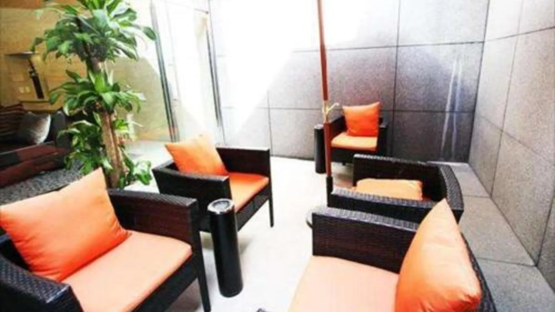 후쿠오카 그린 리치 호텔 니시테츠 오하시 에키마에 3성급 호텔 수영장