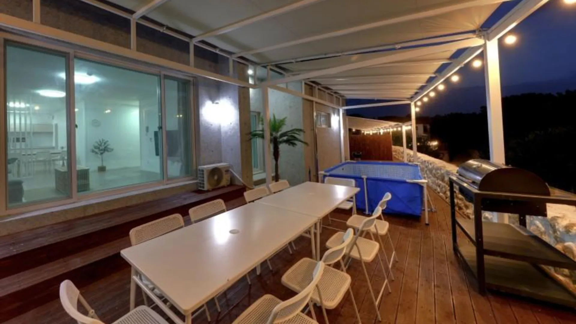 울산 울산 간절곶캠프 카라반&펜션 2성급 게스트하우스 수영장