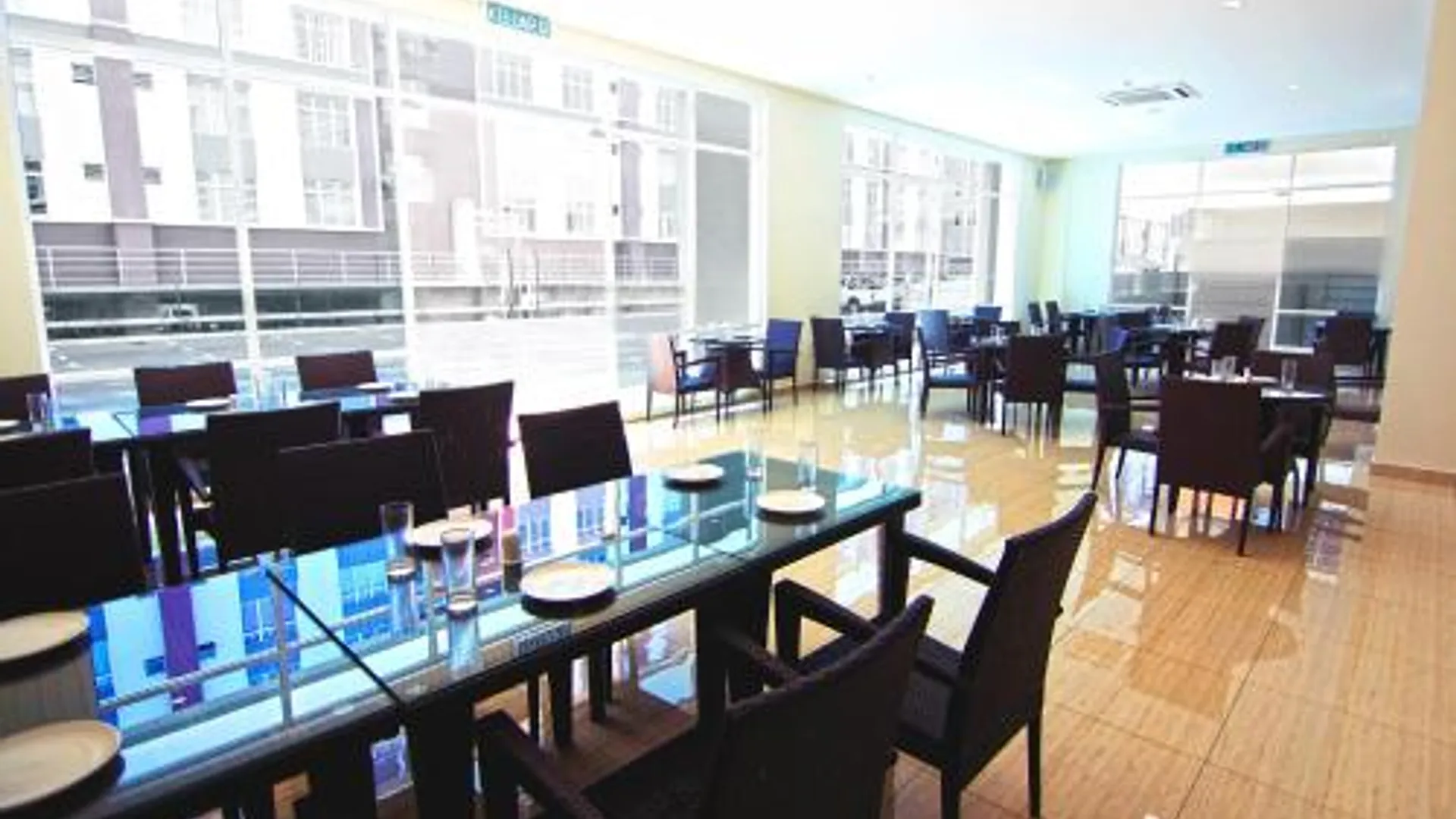 코타키나발루 푸타탄 플래티넘 호텔 3성급 호텔 수영장