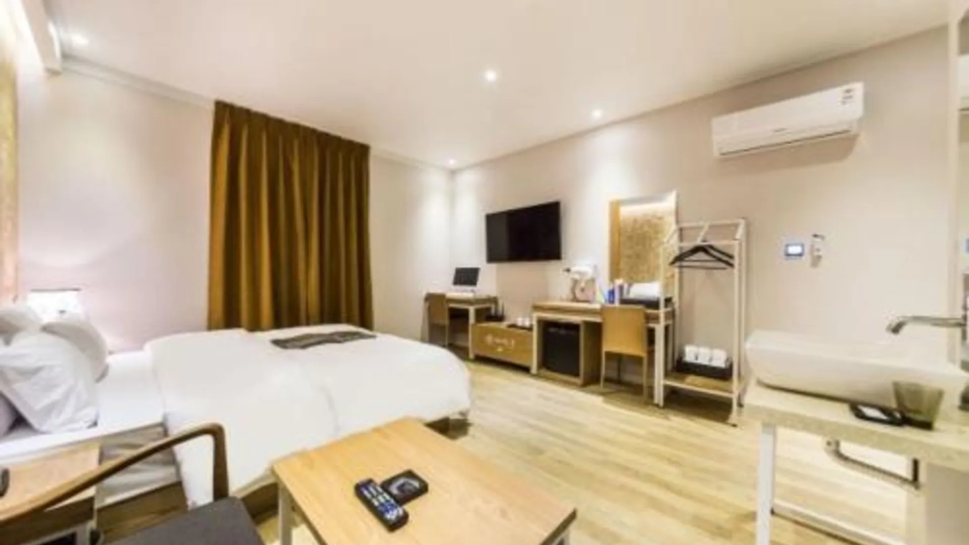 서울 강동 월 부띠끄 호텔 호텔 전망