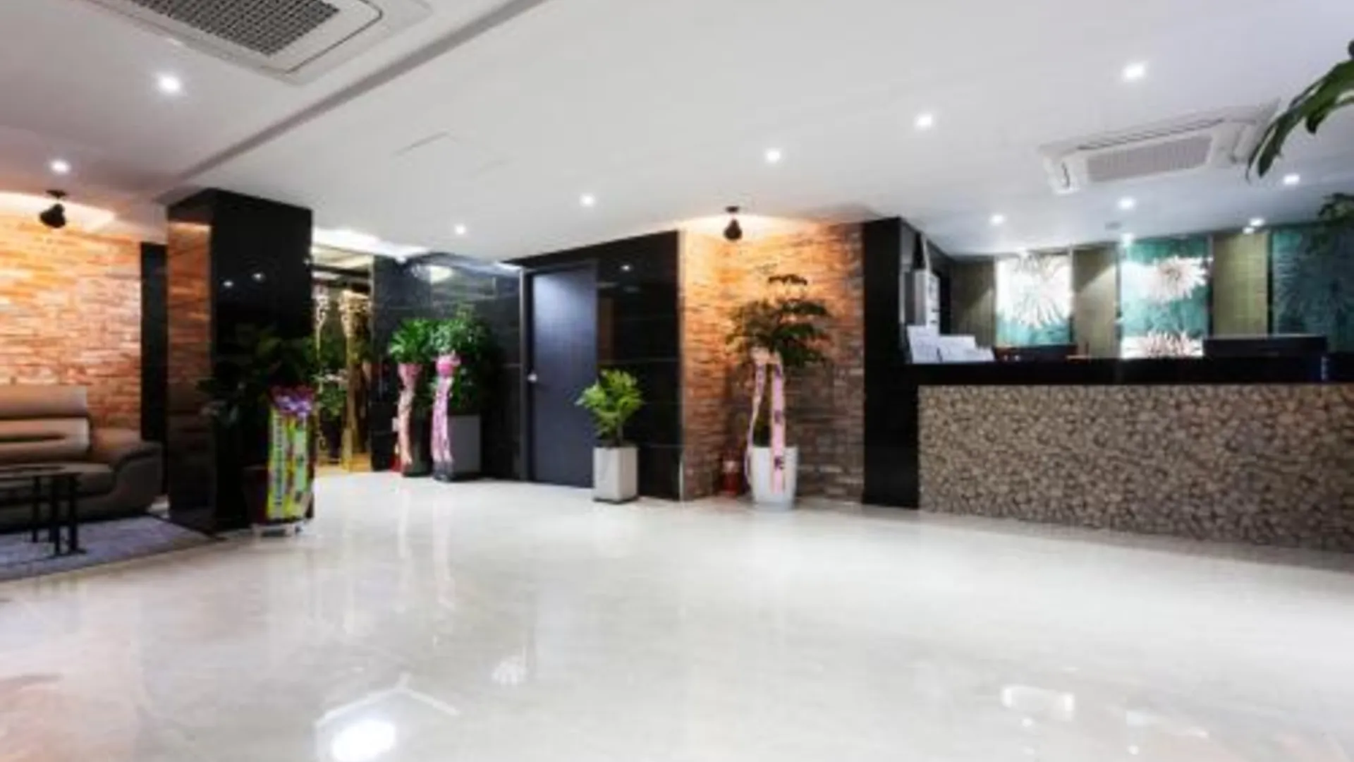 서울 영등포 리더스 2성급 호텔 로비