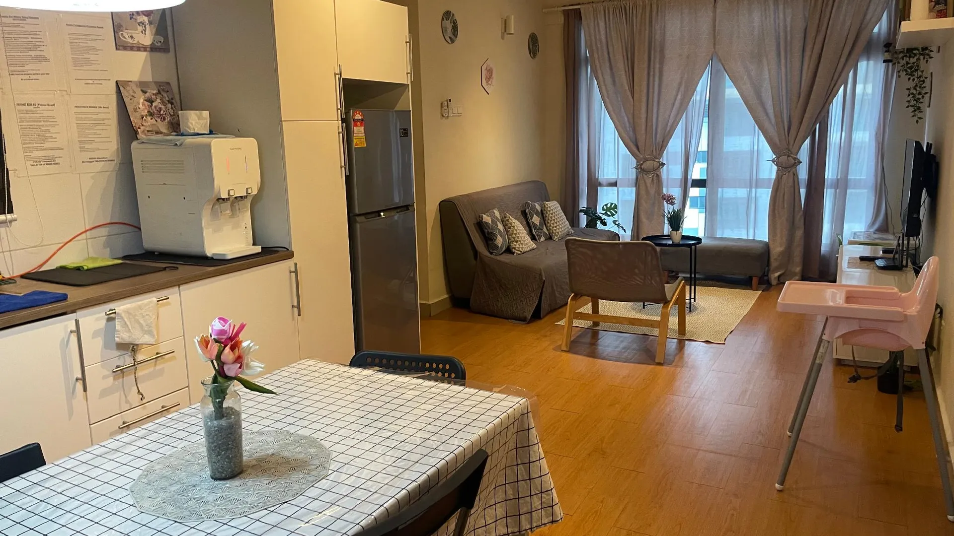 조호바루 / 조호르바루 테브라우의 아파트먼트 (70m², 침실 2개, 프라이빗 욕실 2개) 3성급 싱글룸 레스토랑