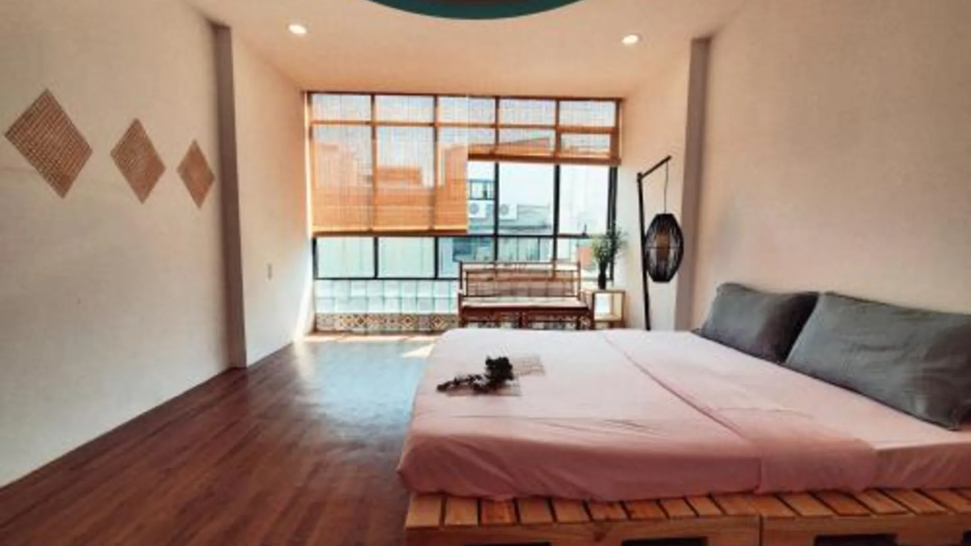 호치민 쿠쿠 홈스테드 I - 홈스테이 앤 도미토리 디스트릭트 1 호텔 스위트룸