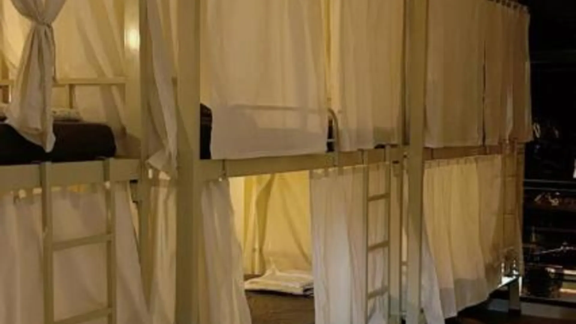 호치민 밴드라이브 백패커 호스텔 5성급 호텔 수영장