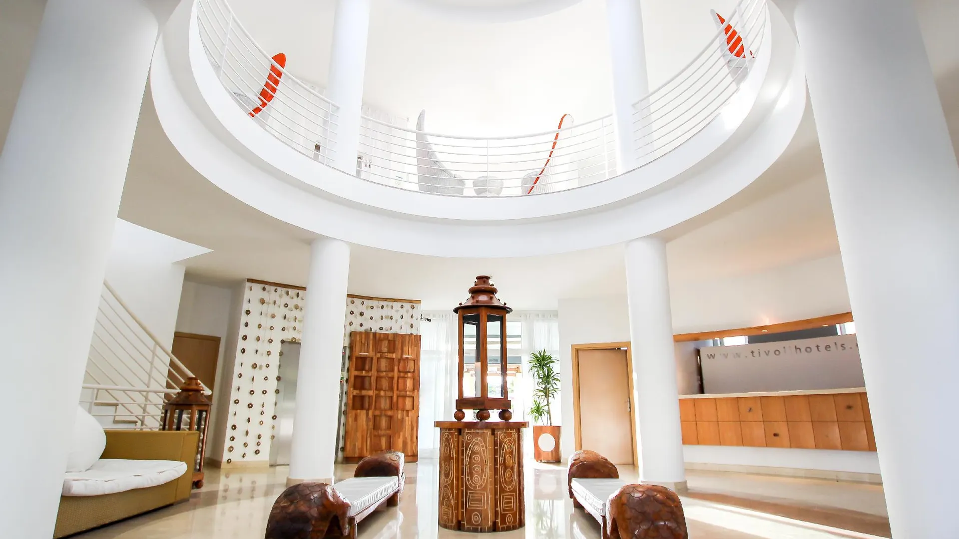 포르티망 NH 마리나 포르티마오 리조트 4성급 호텔 로비