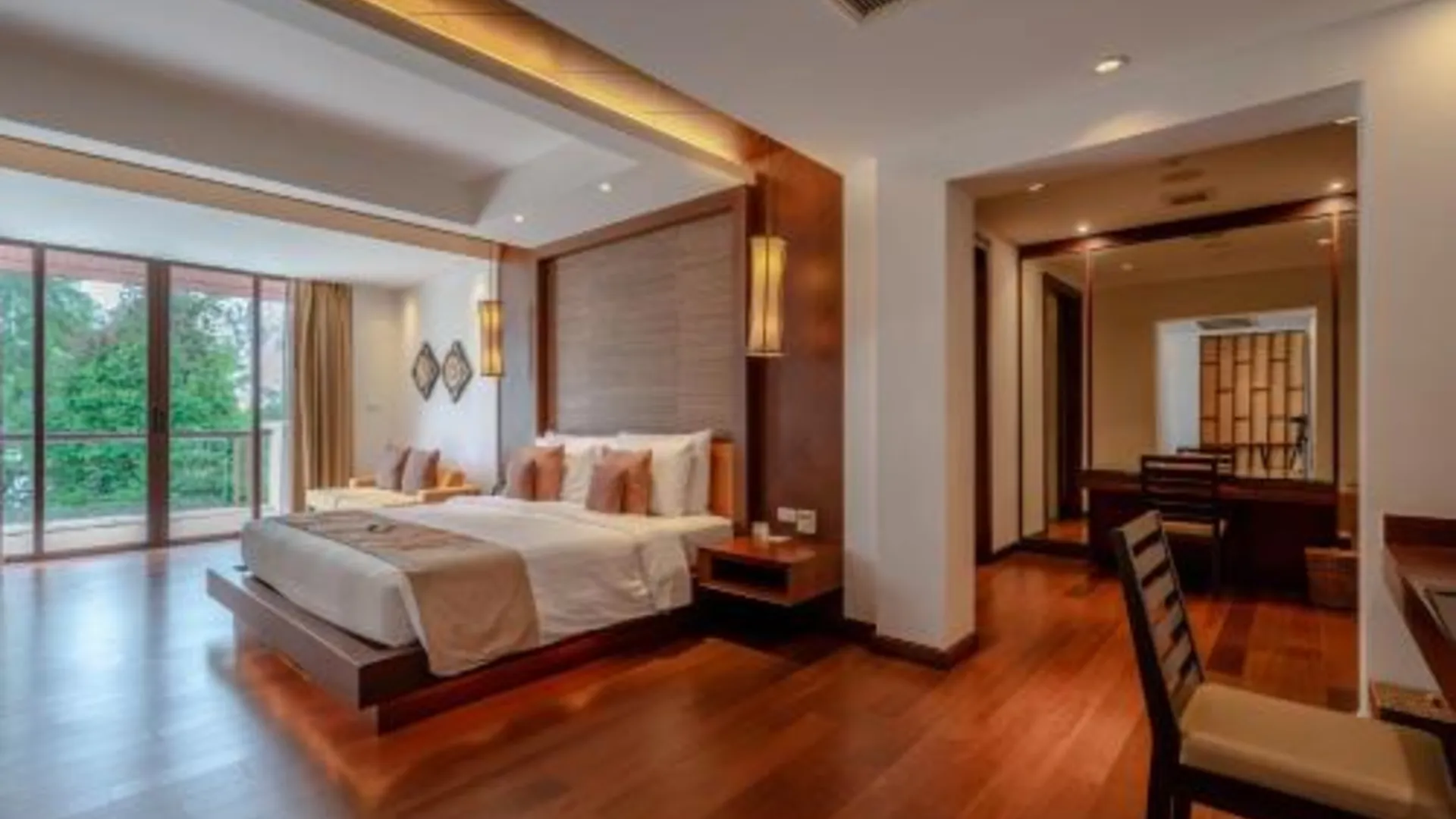 푸켓 모벤픽 리조트 방타오 비치 푸켓 5성급 호텔 스위트룸