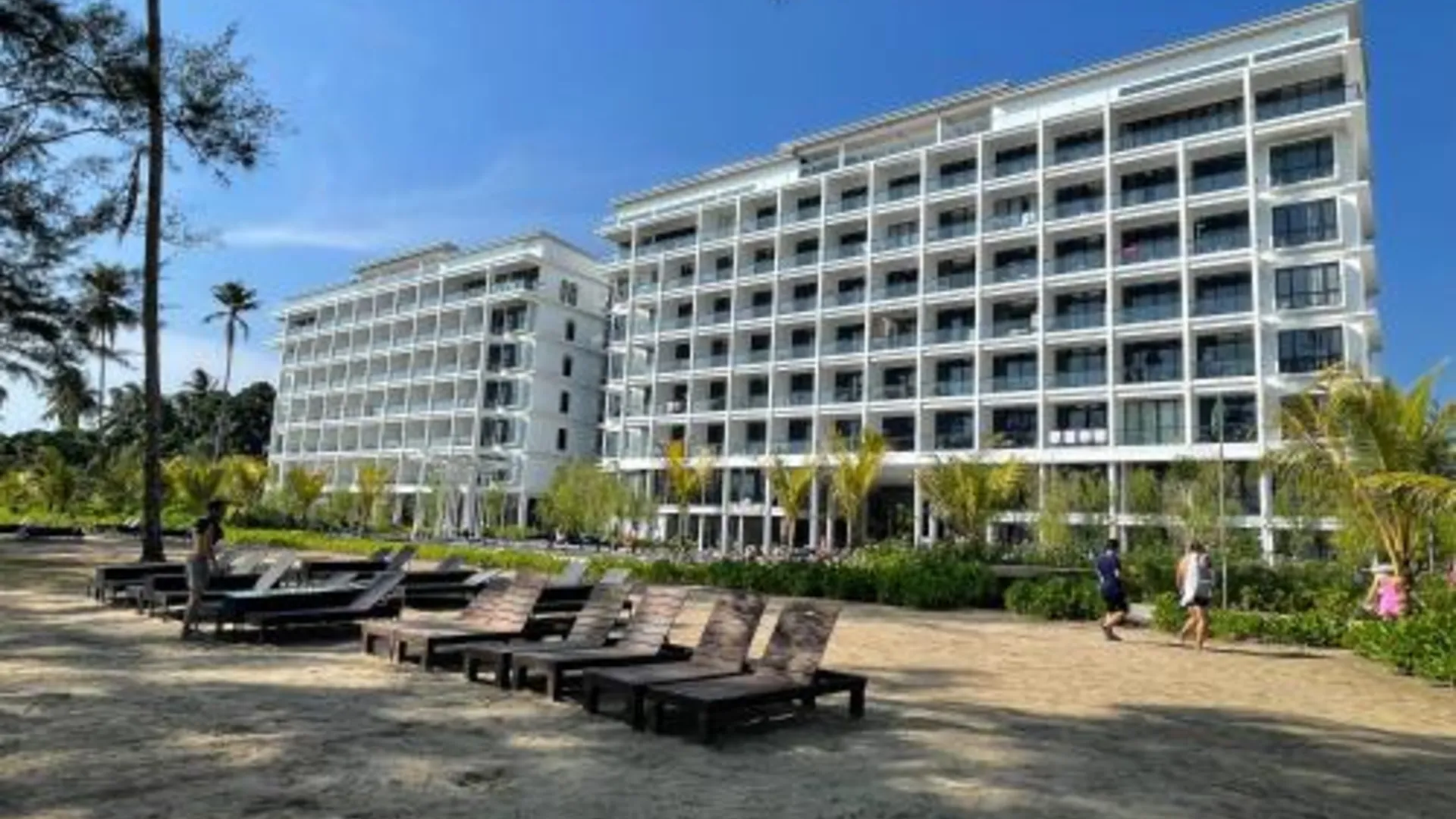 세마탄 Sematan Roxy Beach Apartment  5성급 호텔 외관