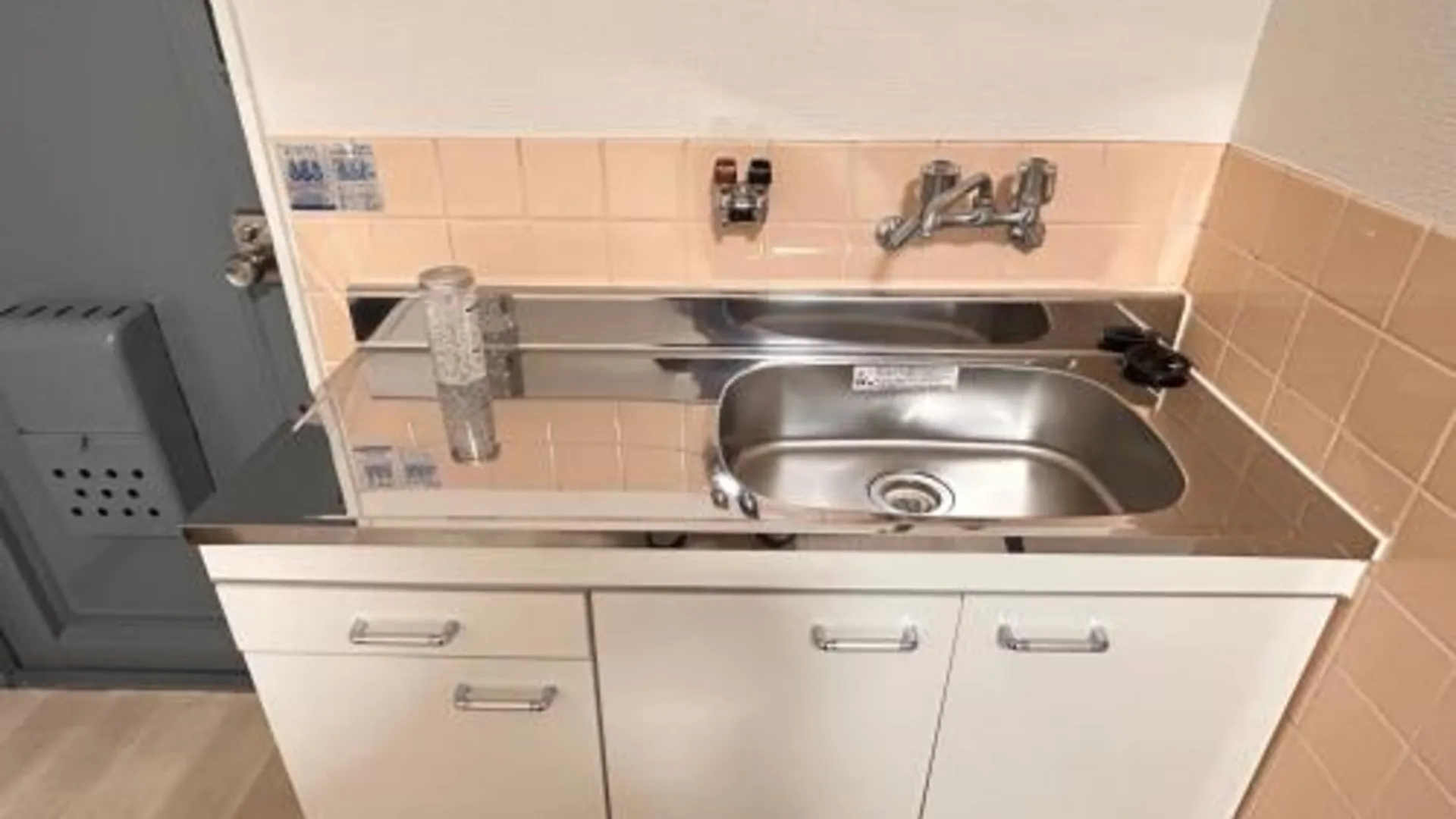 오사카 快客居と便利居 3성급 게스트하우스 전망