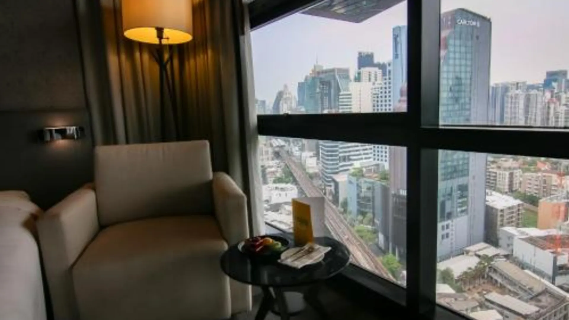 방콕 홀리데이 인 방콕 수쿰빗 바이 IHG 4성급 호텔 레스토랑