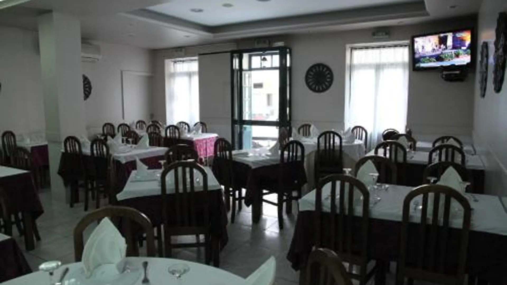 차베스 Hotel Katia 2성급 호텔 수영장