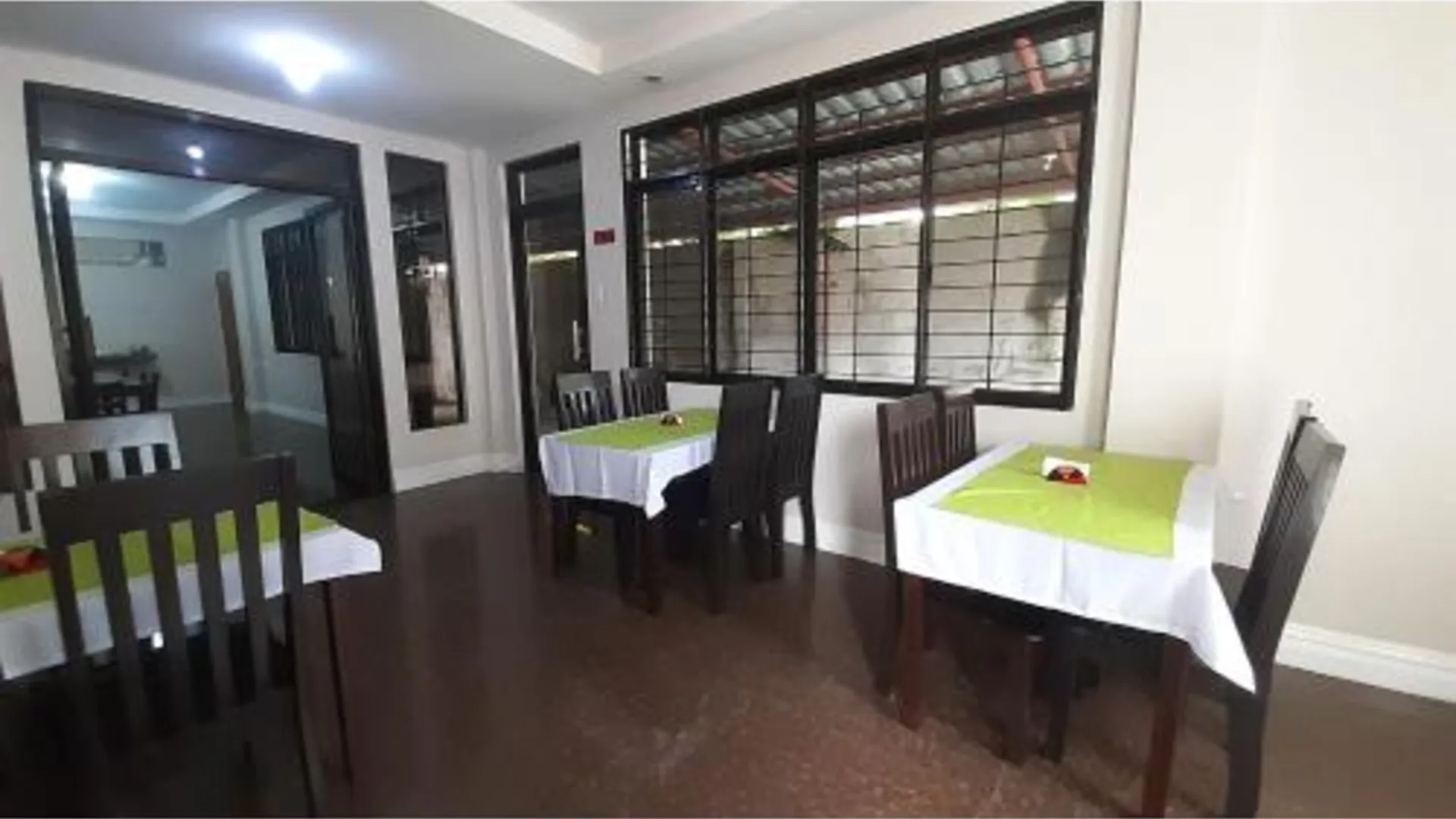 세부 아델리아다 펜시오네 호텔 2성급 호텔 로비