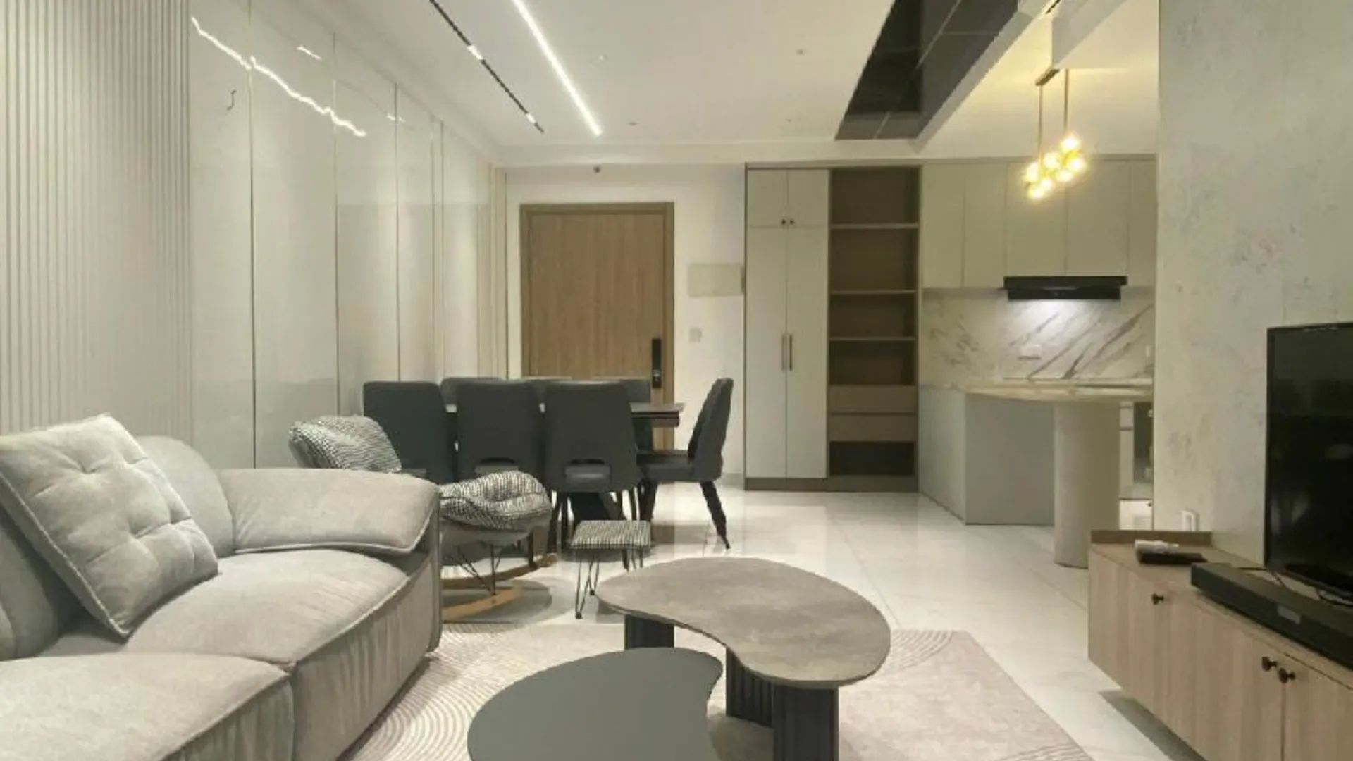 호치민 탄푸의 프라이빗 하우스 (m², 침실 1개, 프라이빗 욕실 2개) 1성급 싱글룸 로비