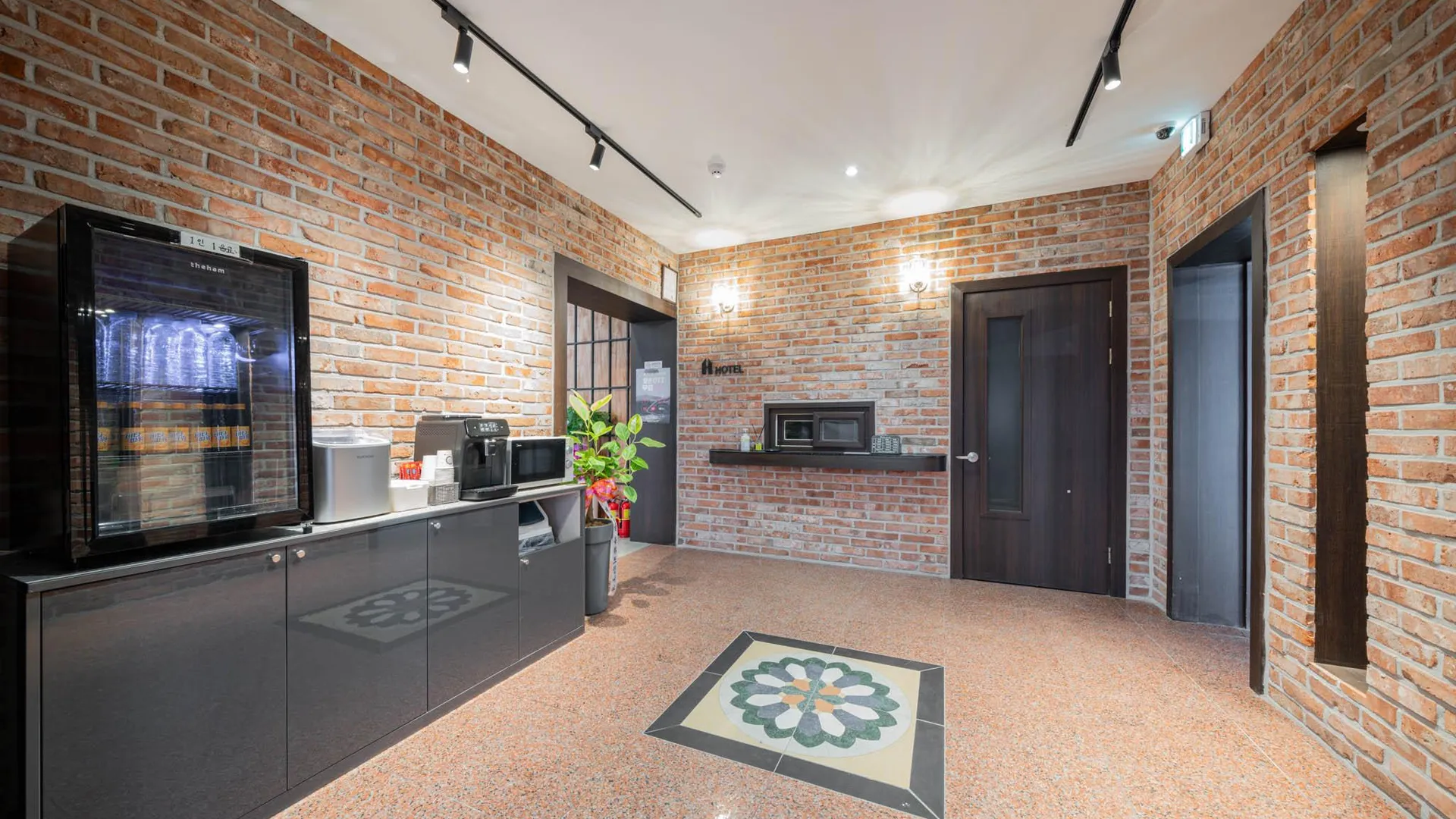 전주 전주 우아동 에이치호텔 호텔 외관