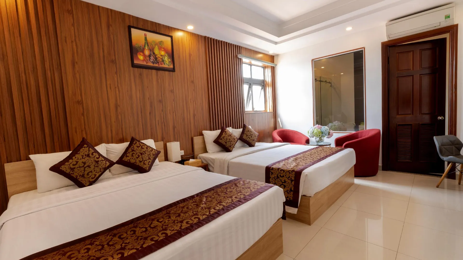 호치민 에어포트 사이공 호텔 3성급 호텔 스위트룸