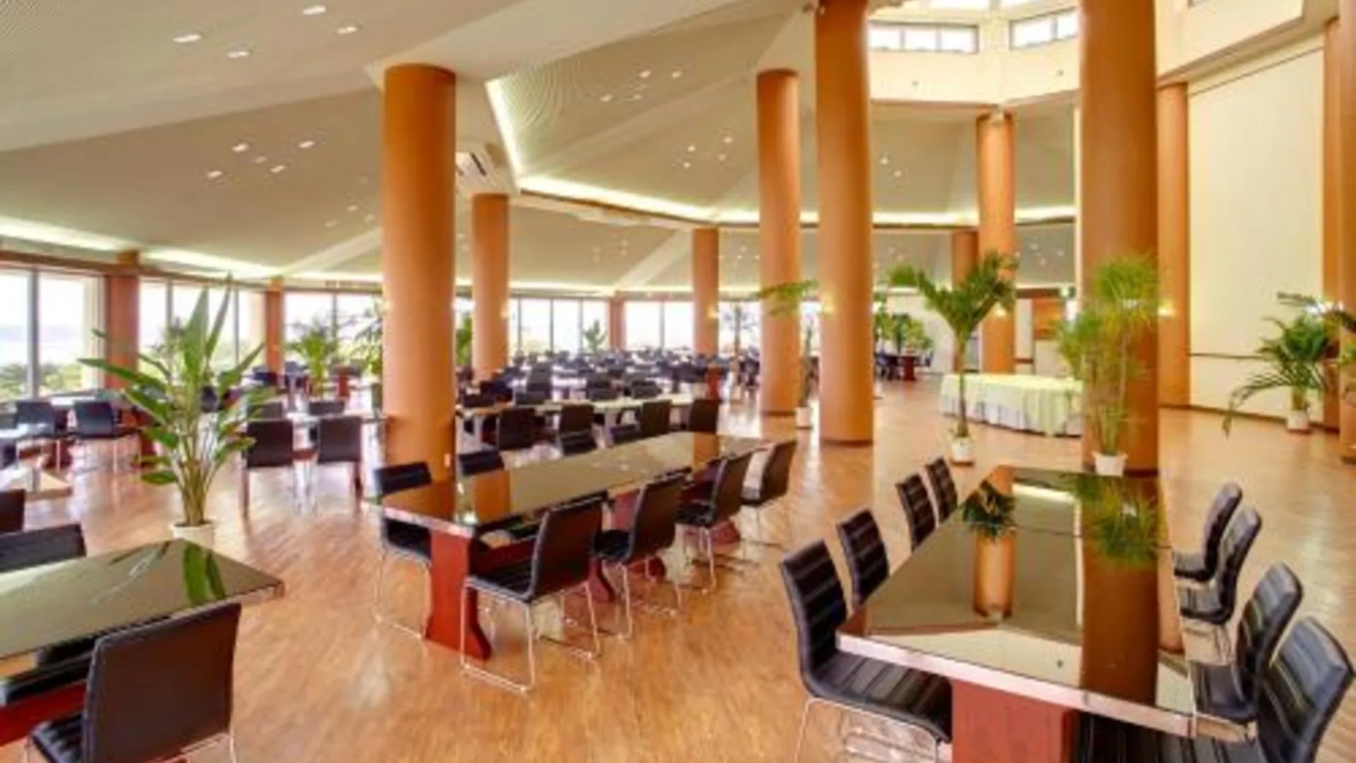 오키나와 본섬 AJ 리조트 아일랜드 이케이지마 3성급 호텔 외관