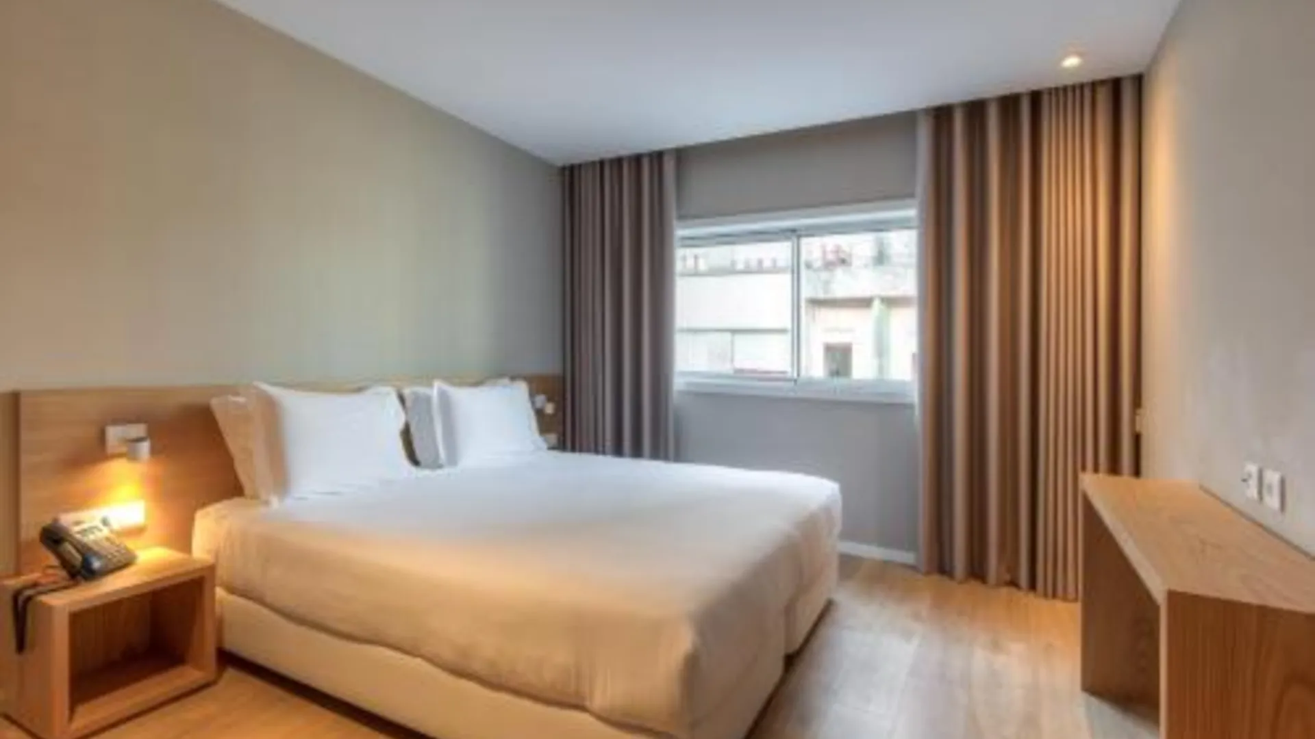 포르투 스팟 패밀리 아파트먼트 4성급 호텔 스위트룸