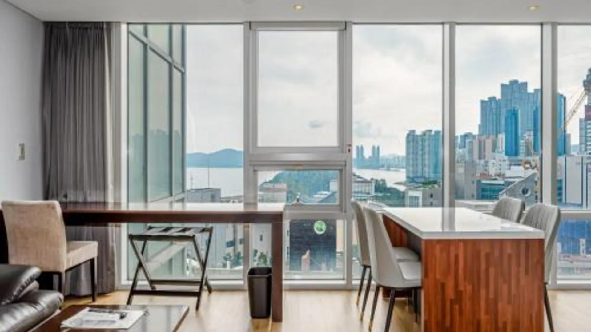 부산 해운대 씨클라우드 호텔 레지던스 3성급 호텔 스위트룸