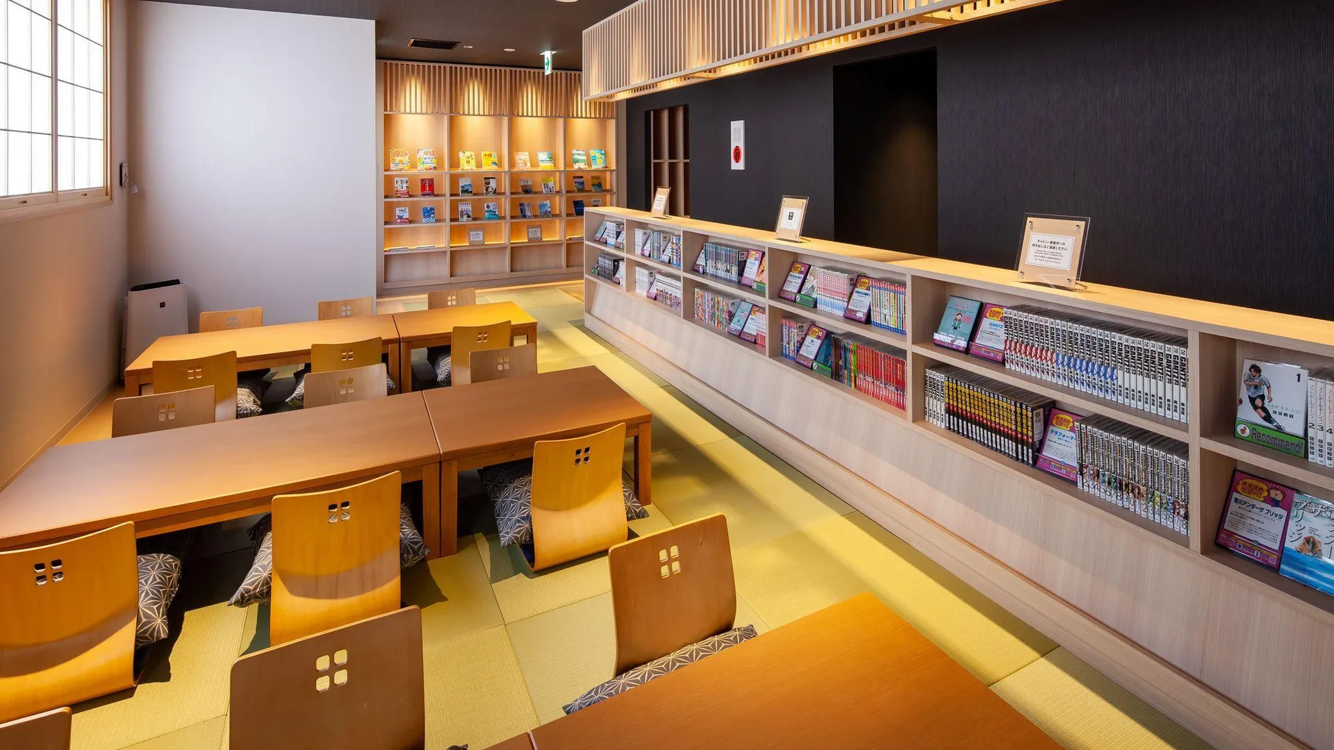 오키나와 본섬 Y's 캐빈 앤 호텔 나하 2성급 호텔 외관