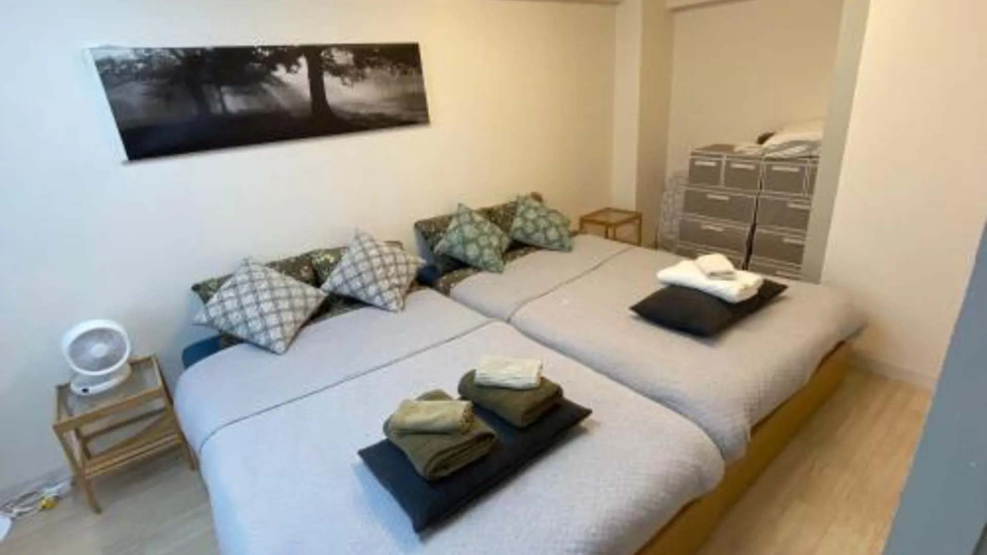 오사카 新大阪徒步30秒 Shinosaka Station 30s, Direct to Kansai Airport 關西空港直達, Universal Studio 16 mins, Umeda 6 m 2성급 싱글룸 객실