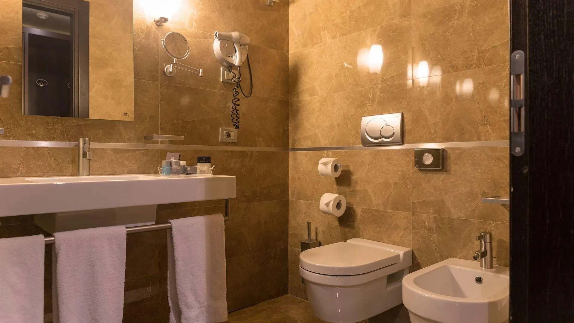 모데나 호텔 레알 피니 바이아 델 레 4성급 호텔 스위트룸