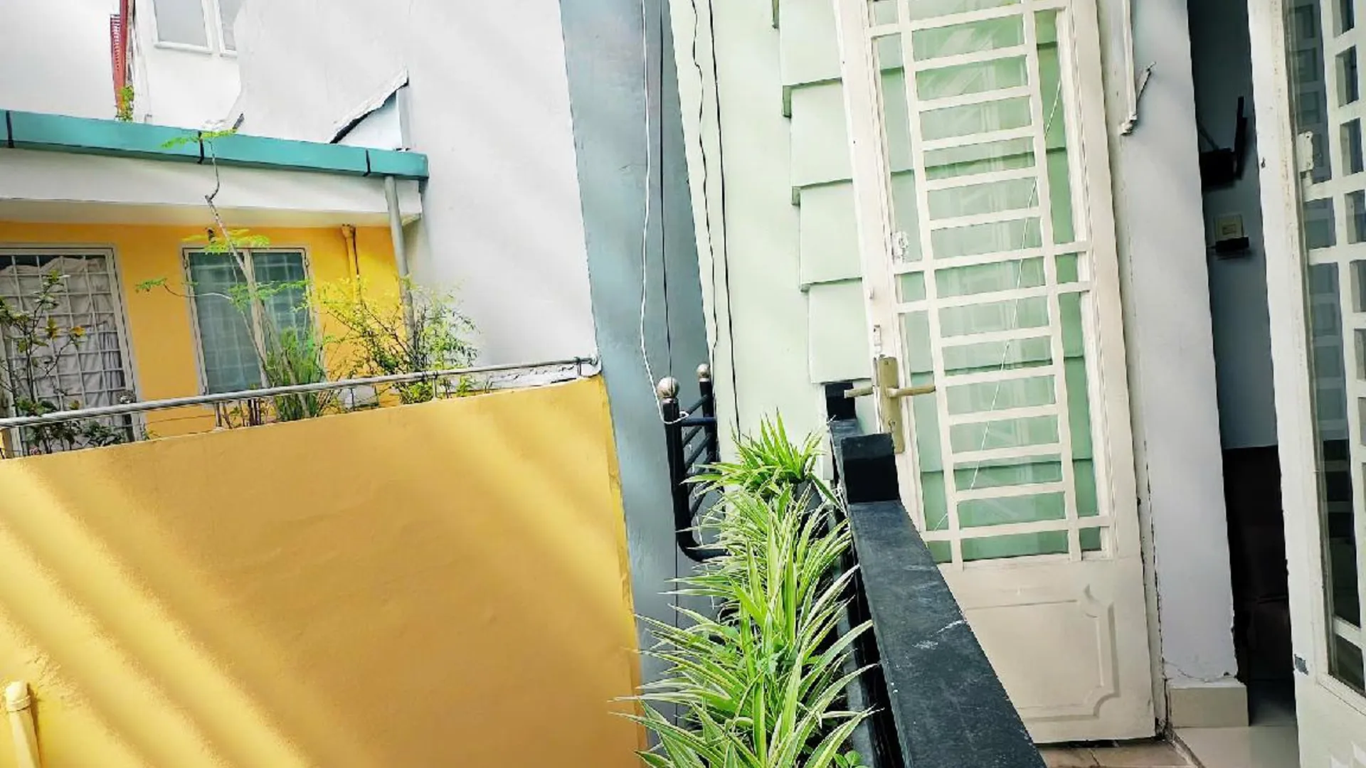 호치민 젬스 하우스 2– 디럭스 아파트먼트, 발코니 앤 키친 3성급 게스트하우스 외관