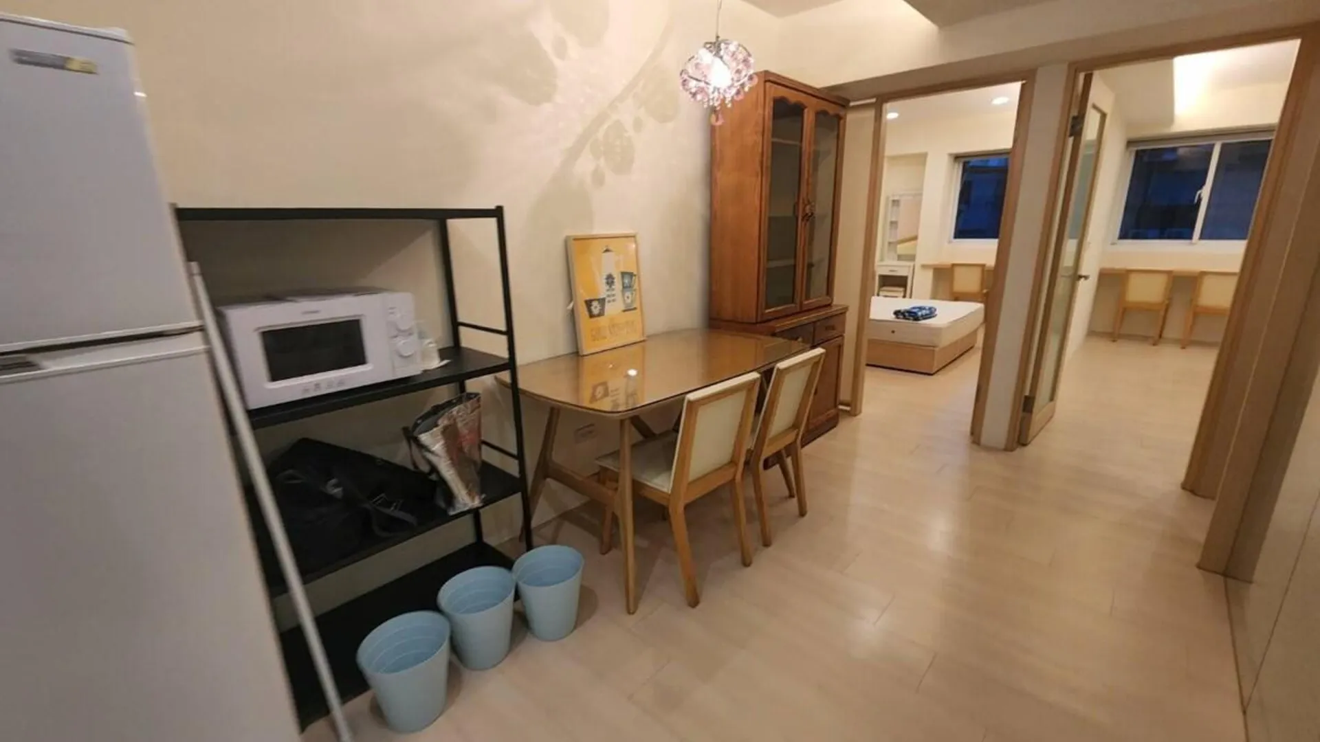 타이베이 타이베이 메인역의 아파트먼트 (110m², 침실 3개, 프라이빗 욕실 1개) 4성급 싱글룸 레스토랑